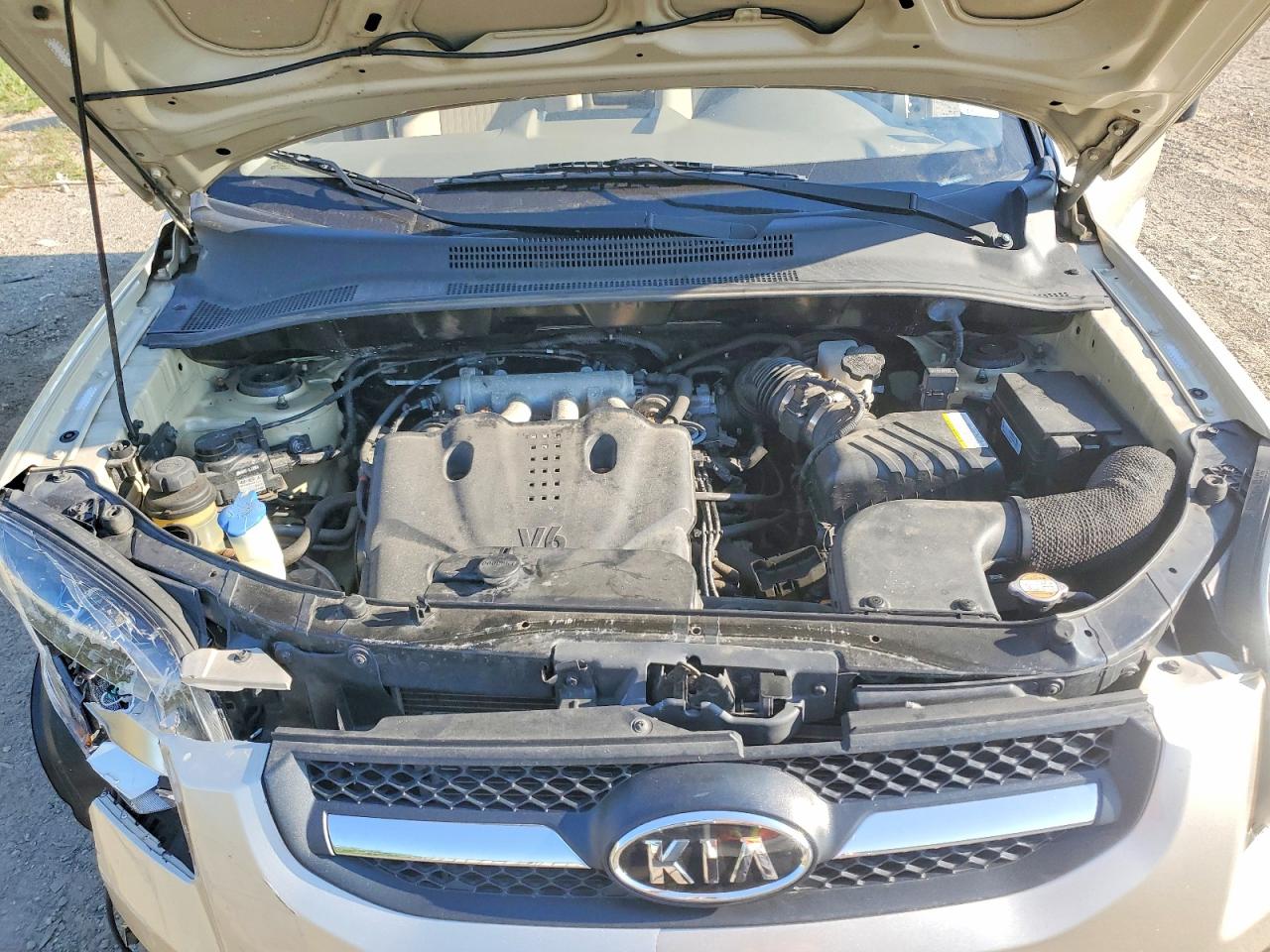 2009 Kia Sportage Lx Silver vin: KNDJE723797635257
