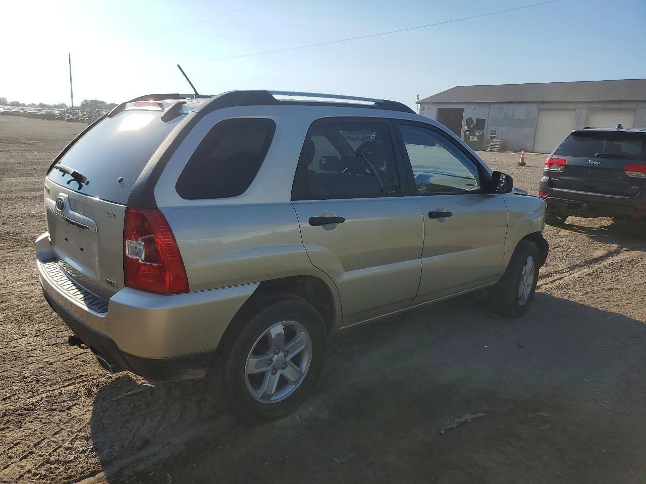 2009 Kia Sportage Lx Silver vin: KNDJE723797635257