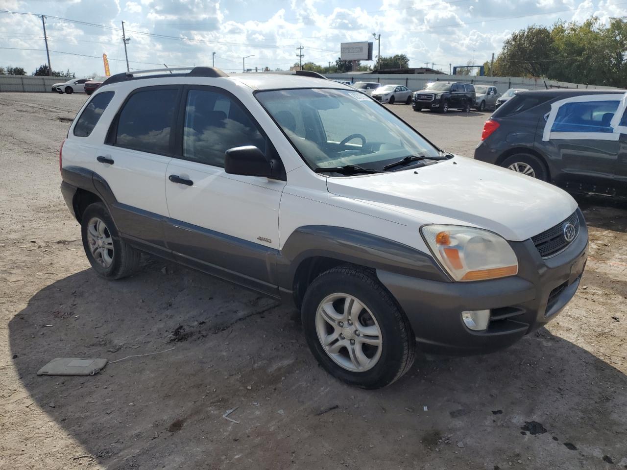 2006 Kia New Sportage White vin: KNDJE723867281390