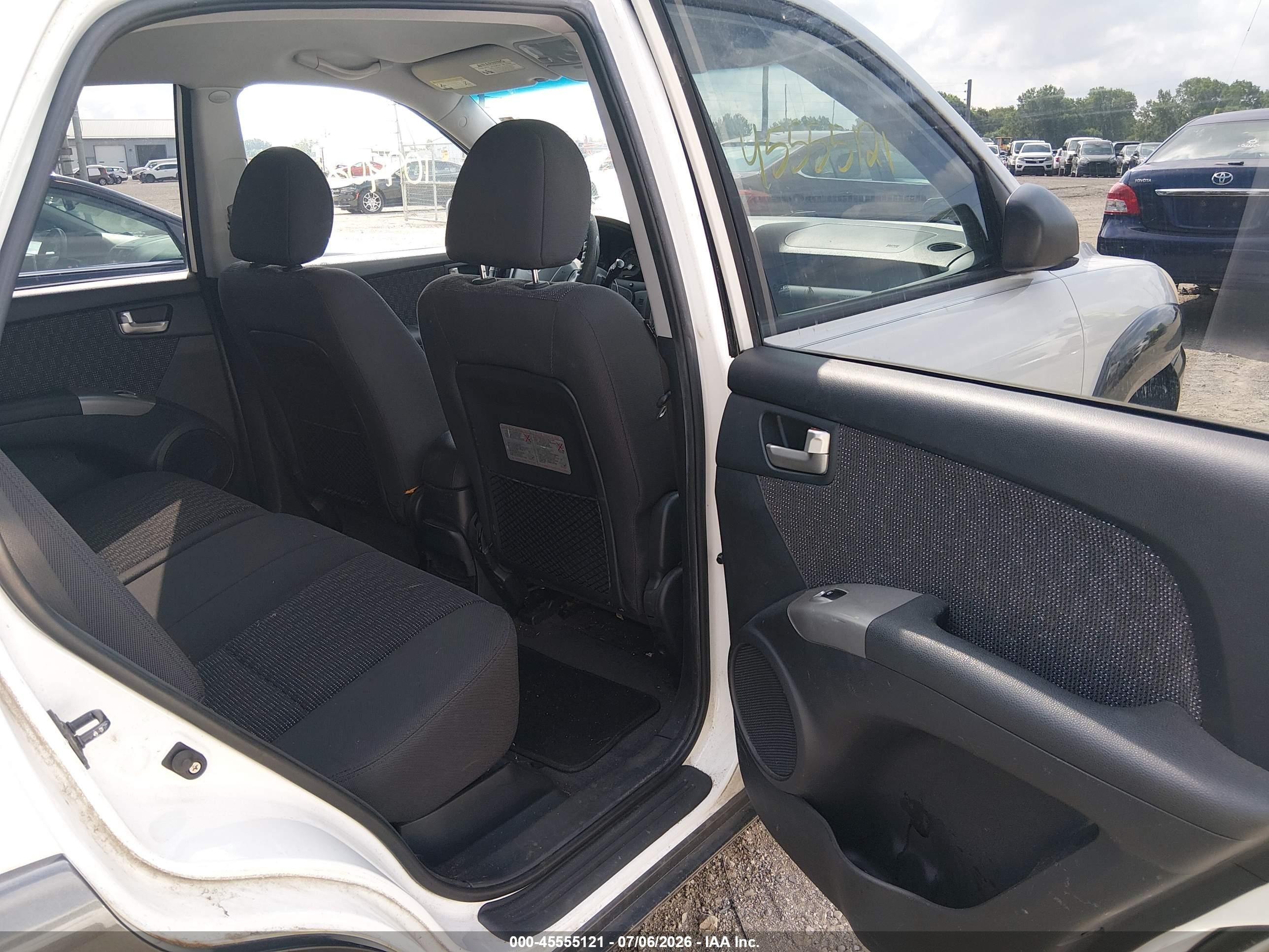 2007 Kia Sportage Lx V6 White vin: KNDJE723877367882