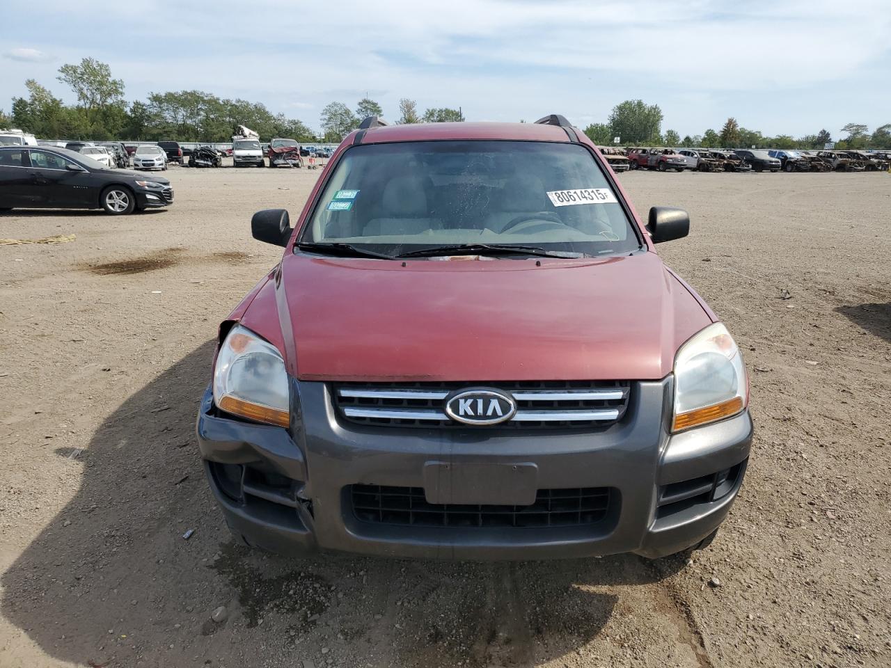 2005 Kia New Sportage Red vin: KNDJE723X57096448