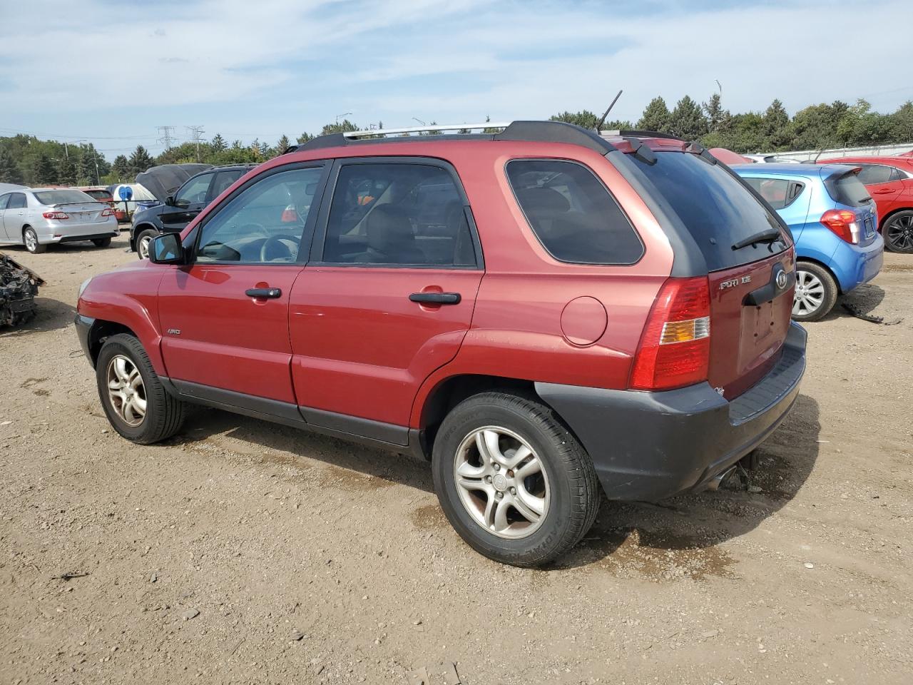 2005 Kia New Sportage Red vin: KNDJE723X57096448