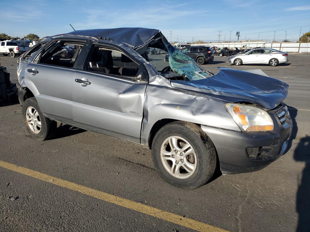 2006 Kia New Sportage Gray vin: KNDJE724967285988