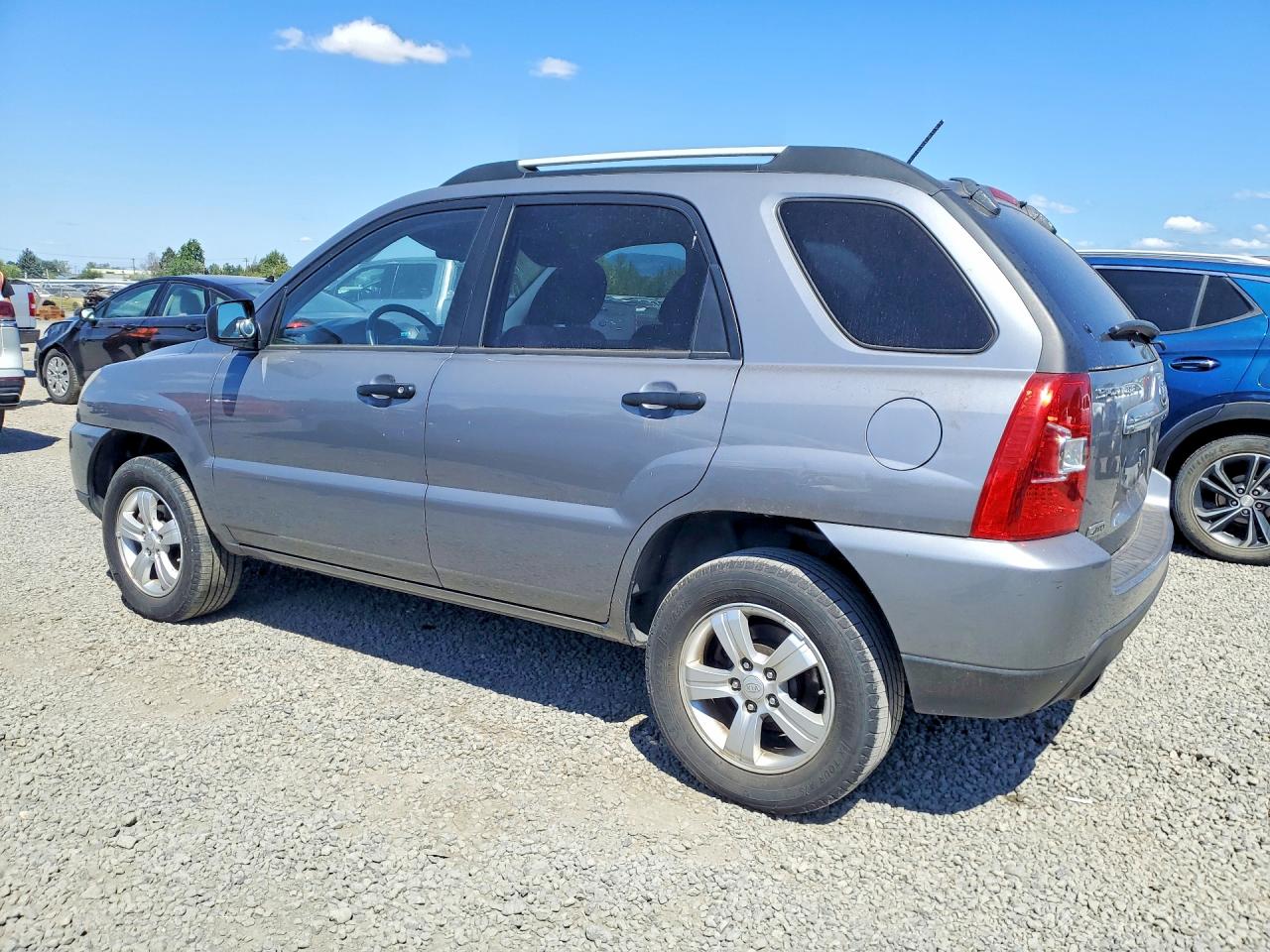 2009 Kia Sportage Lx Silver vin: KNDJE724X97574379