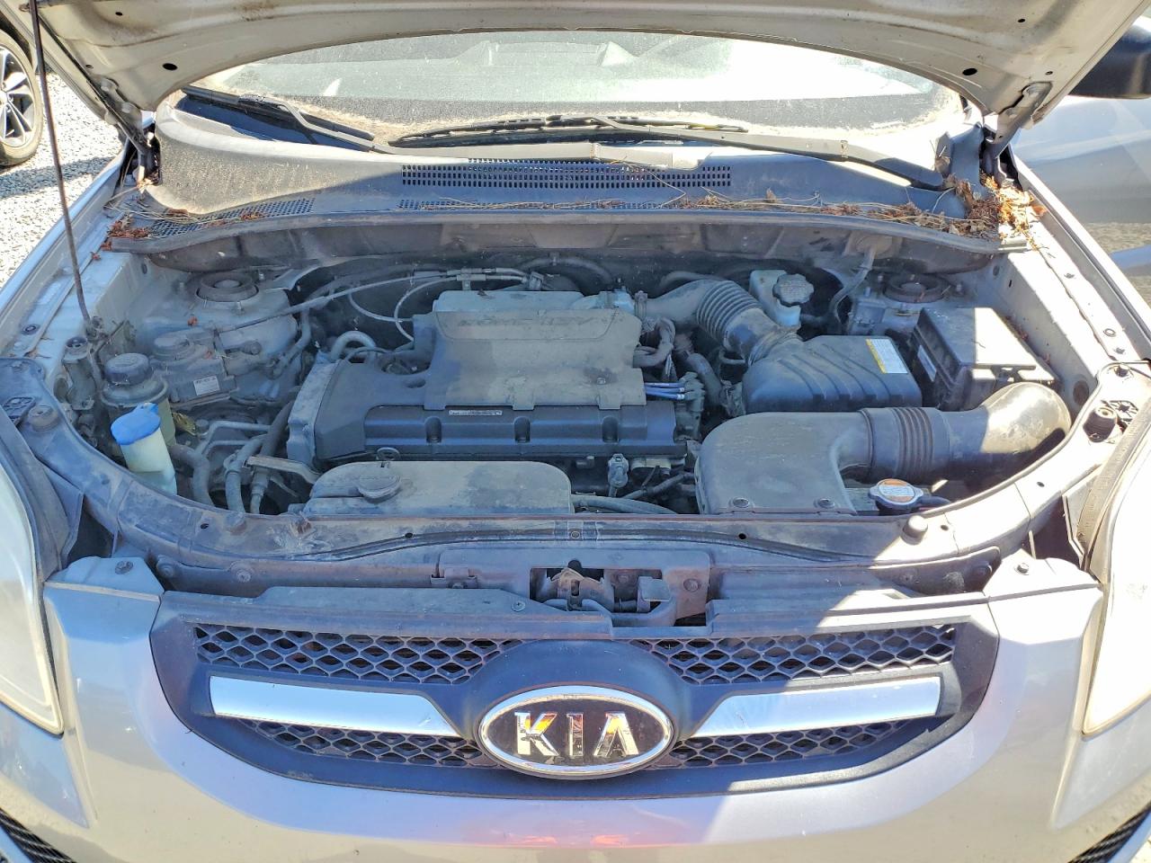 2009 Kia Sportage Lx Silver vin: KNDJE724X97574379