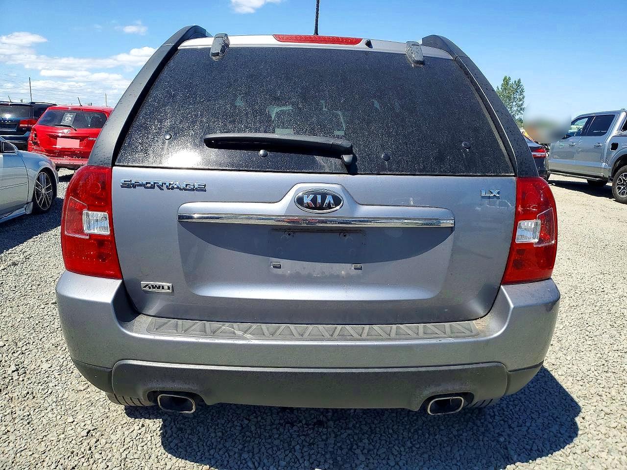 2009 Kia Sportage Lx Silver vin: KNDJE724X97574379