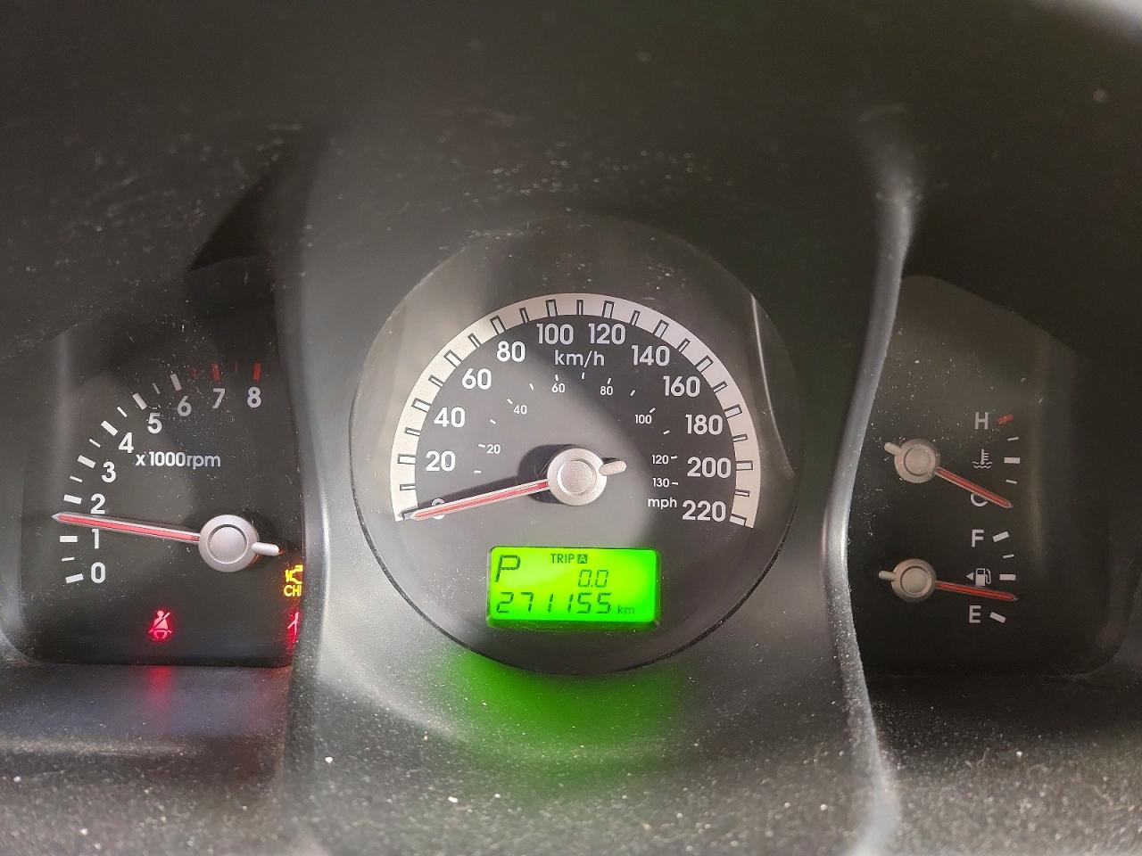 2005 Kia New Sportage Gray vin: KNDJF722857082598