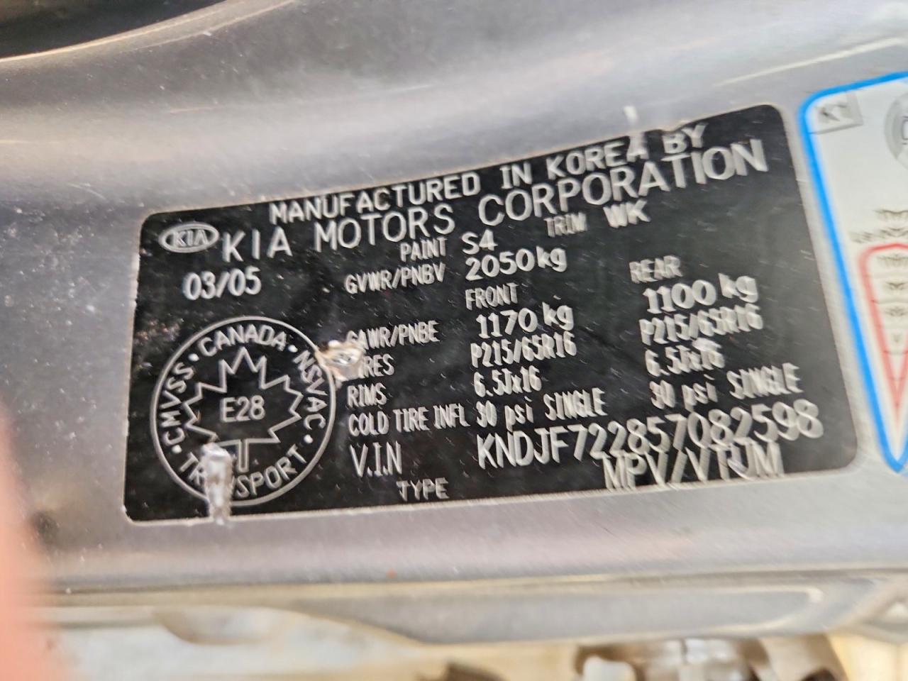 2005 Kia New Sportage Gray vin: KNDJF722857082598