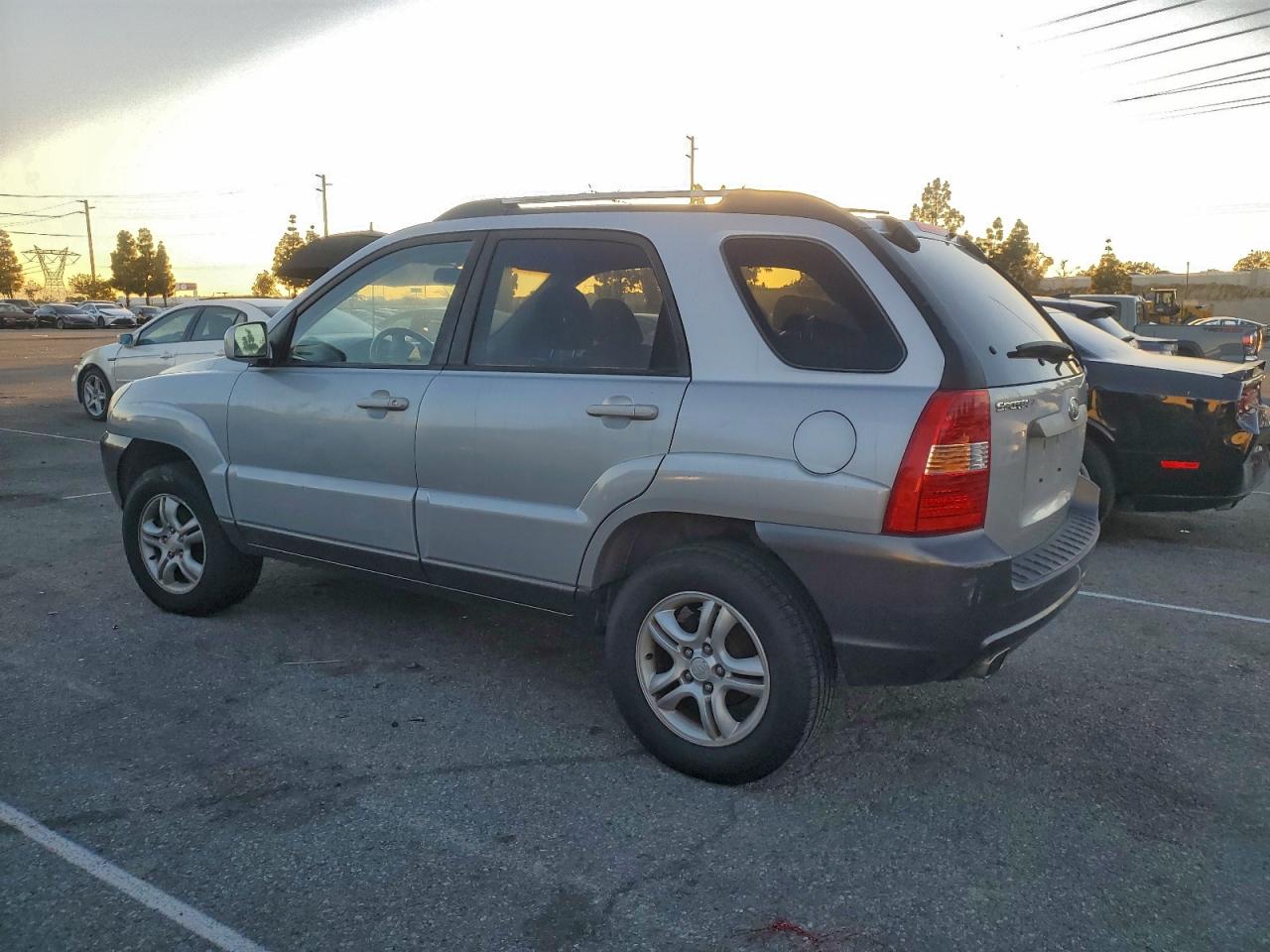 2005 Kia New Sportage Серебряный vin: KNDJF723357104077