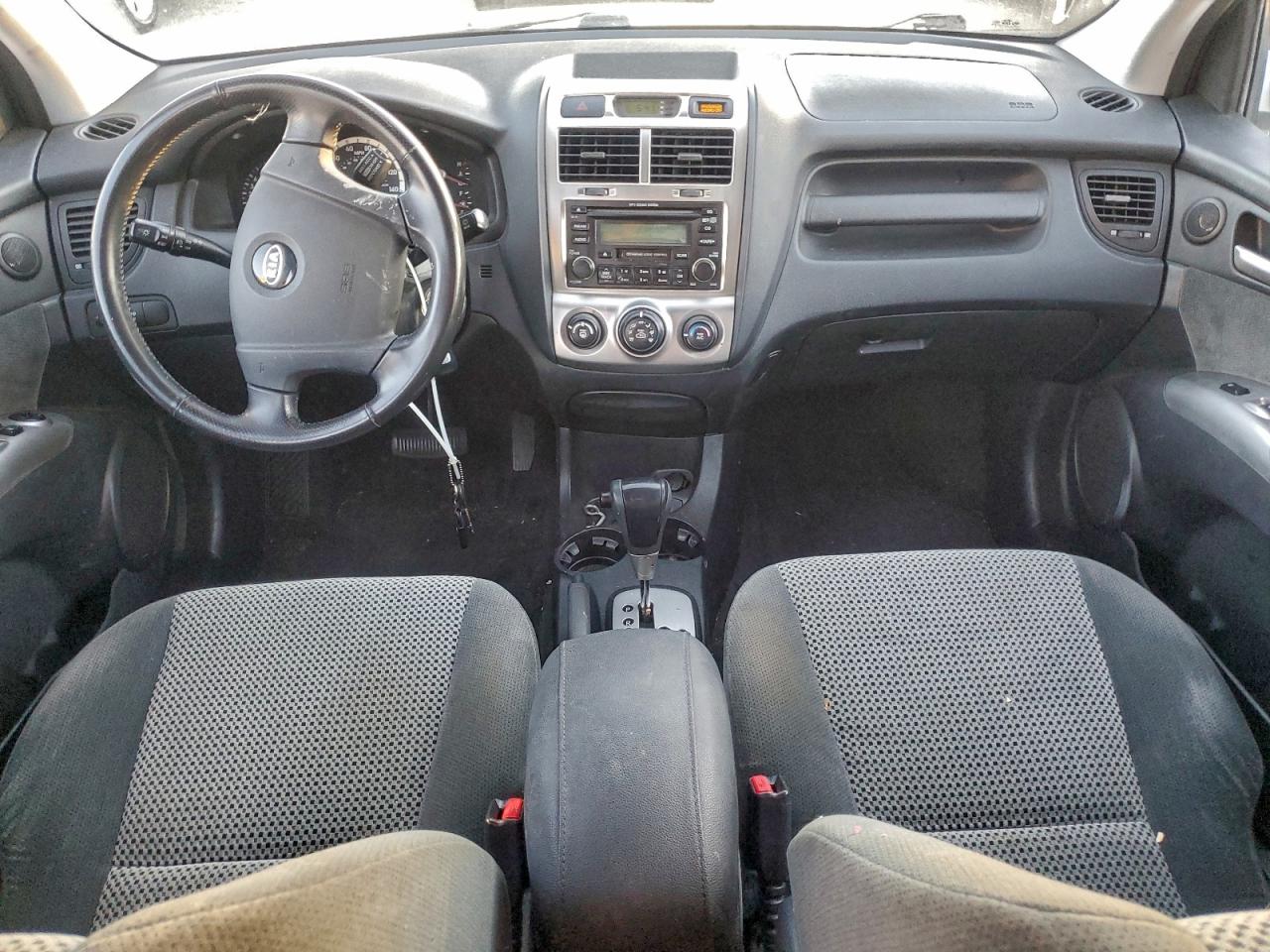 2005 Kia New Sportage Серебряный vin: KNDJF723357104077