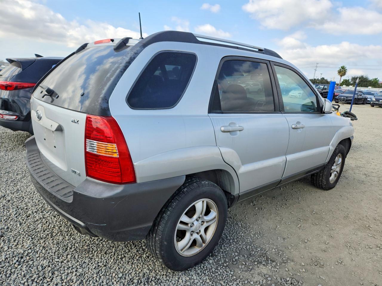 2005 Kia New Sportage Серый vin: KNDJF723357104077