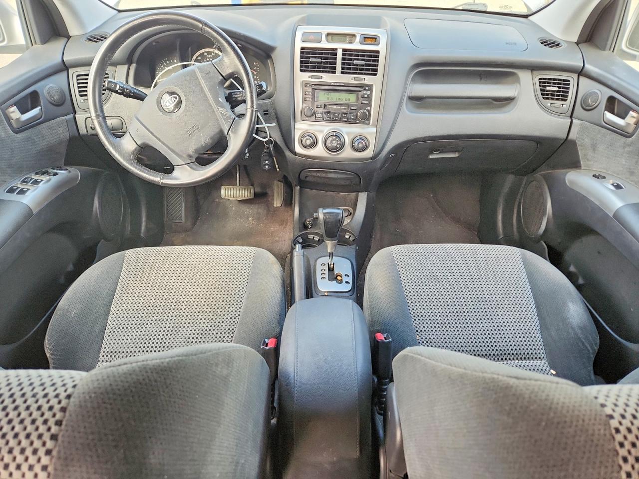 2005 Kia New Sportage Серый vin: KNDJF723357104077