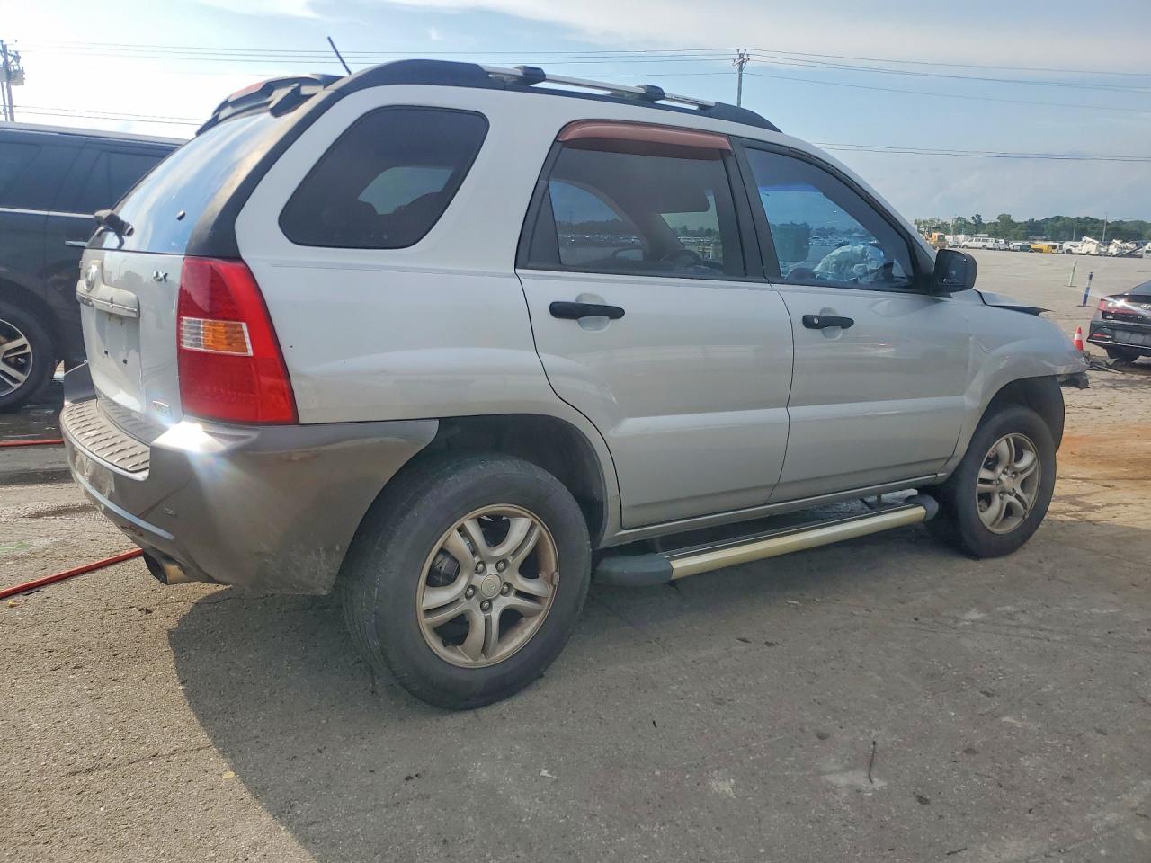 2007 Kia Sportage Lx Silver vin: KNDJF723377416922