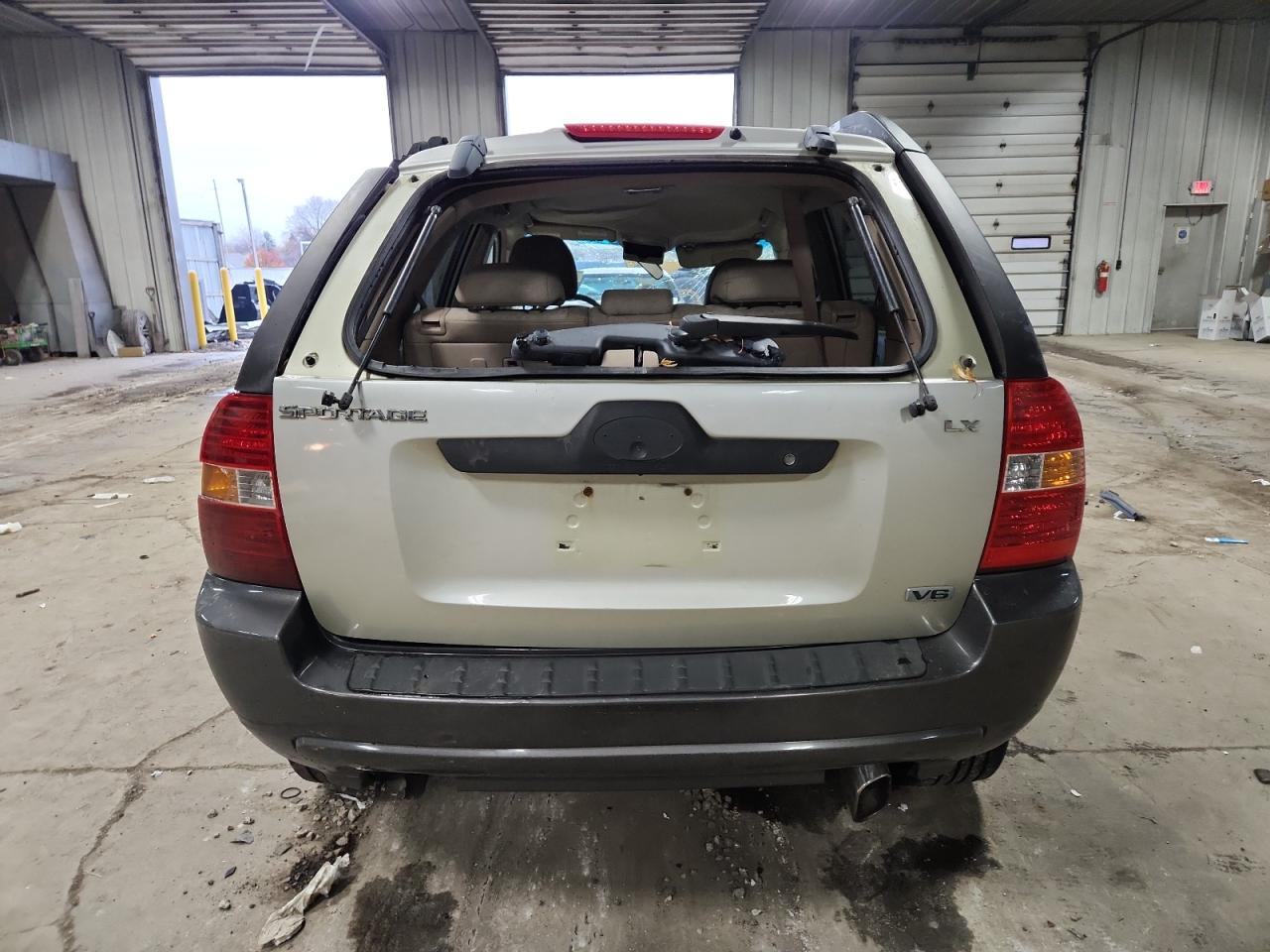 2005 Kia New Sportage Бежевый vin: KNDJF723457100183