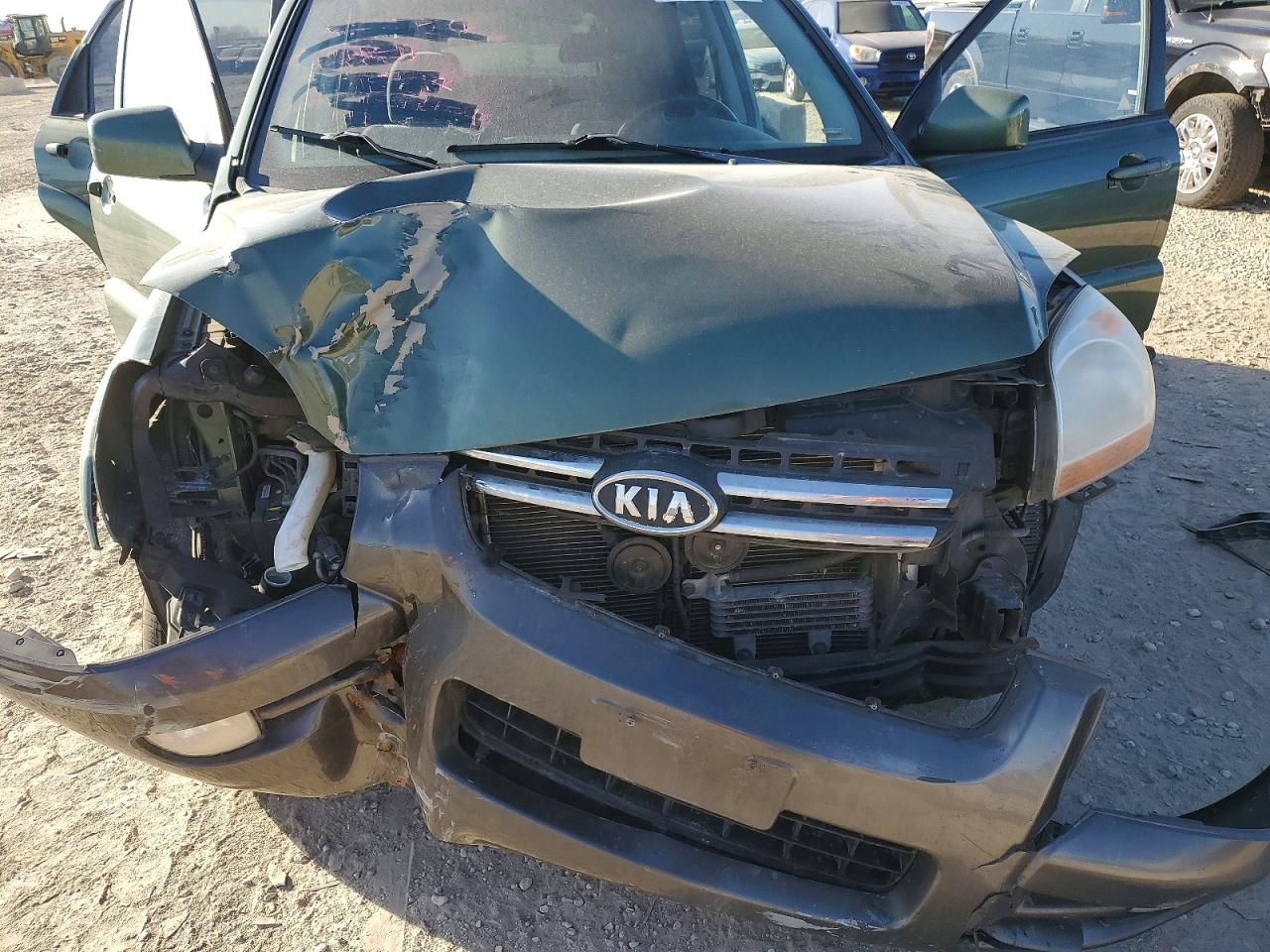 2006 Kia New Sportage Green vin: KNDJF723467156481