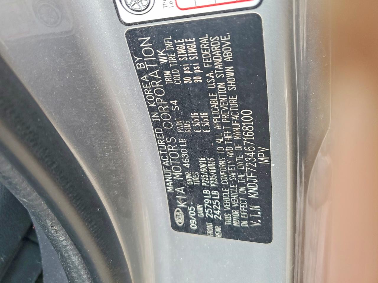 2006 Kia New Sportage Gray vin: KNDJF723467168100