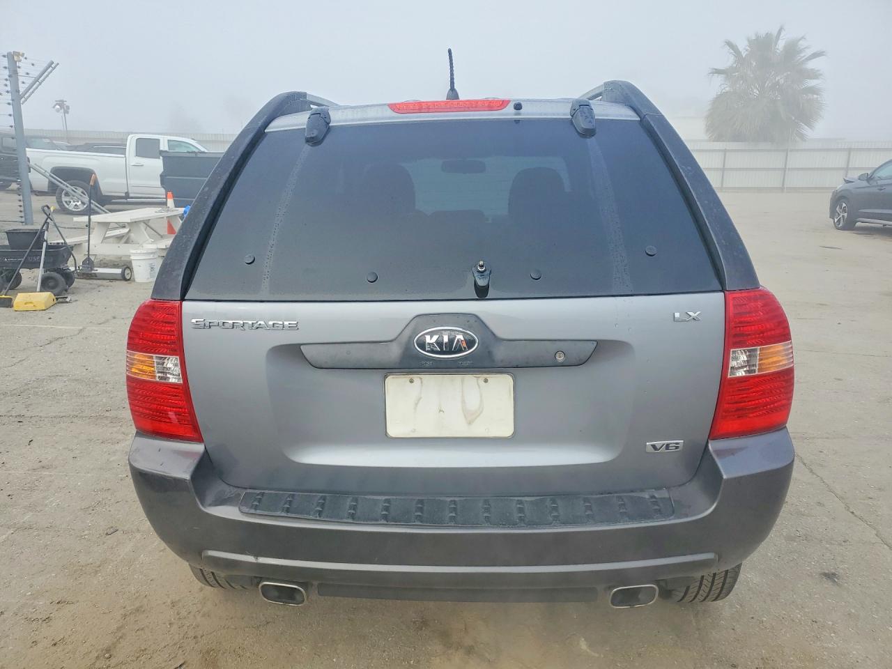 2006 Kia New Sportage Gray vin: KNDJF723467222043