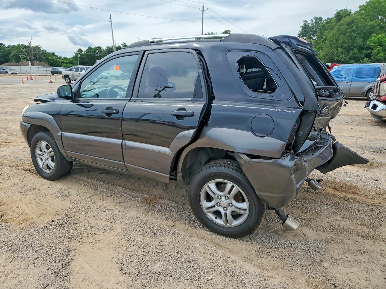 2007 Kia Sportage Lx Black vin: KNDJF723577331998