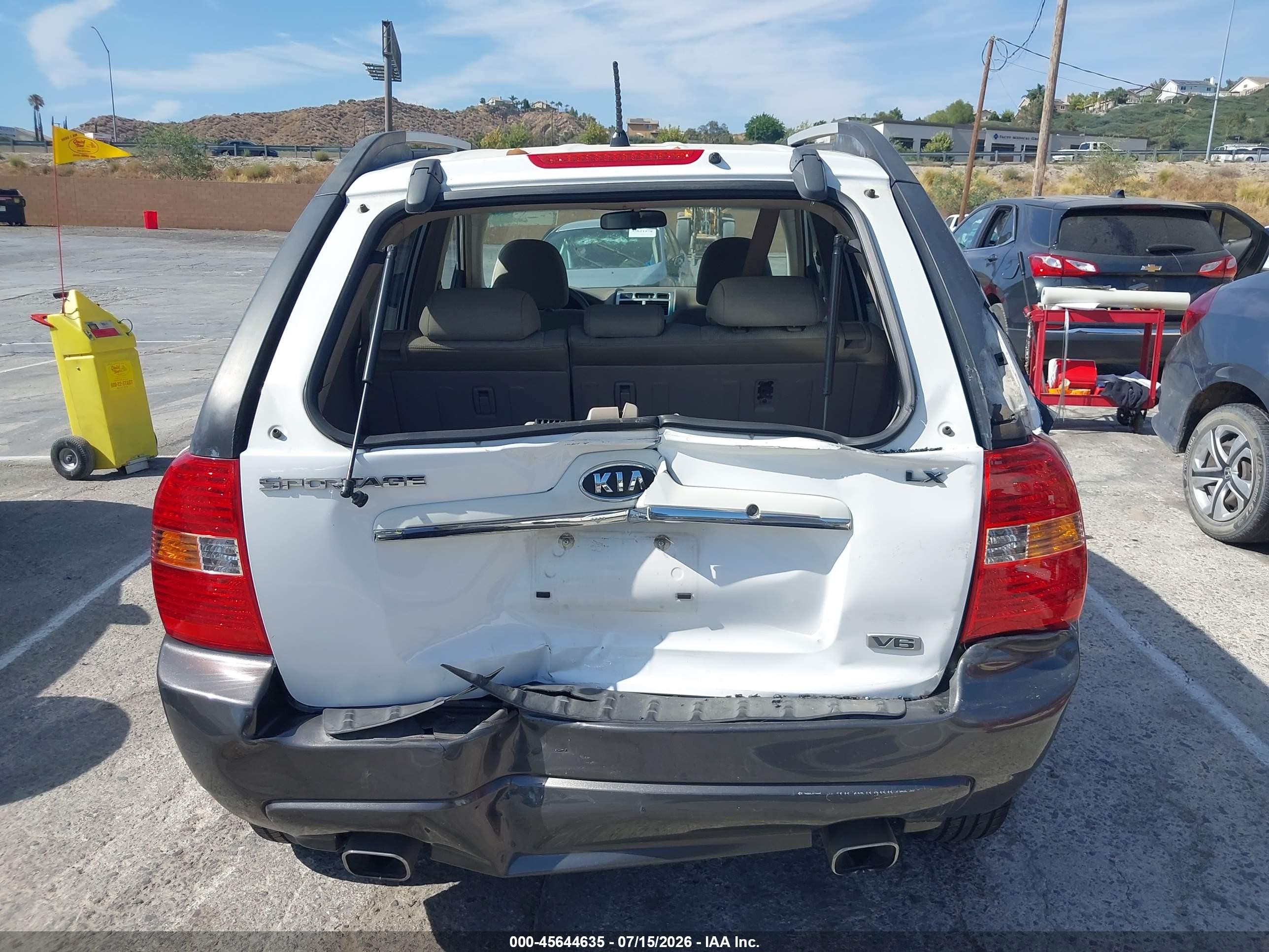 2007 Kia Sportage Lx V6 White vin: KNDJF723677316958