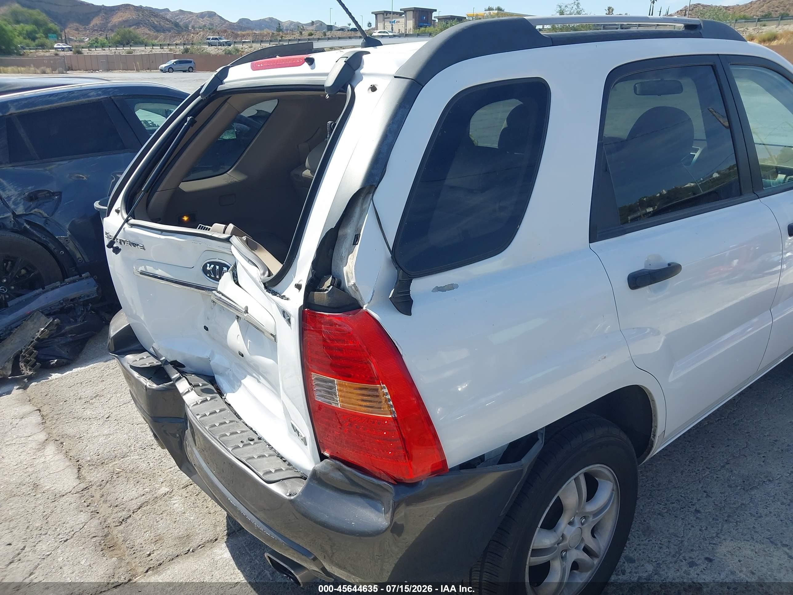 2007 Kia Sportage Lx V6 White vin: KNDJF723677316958