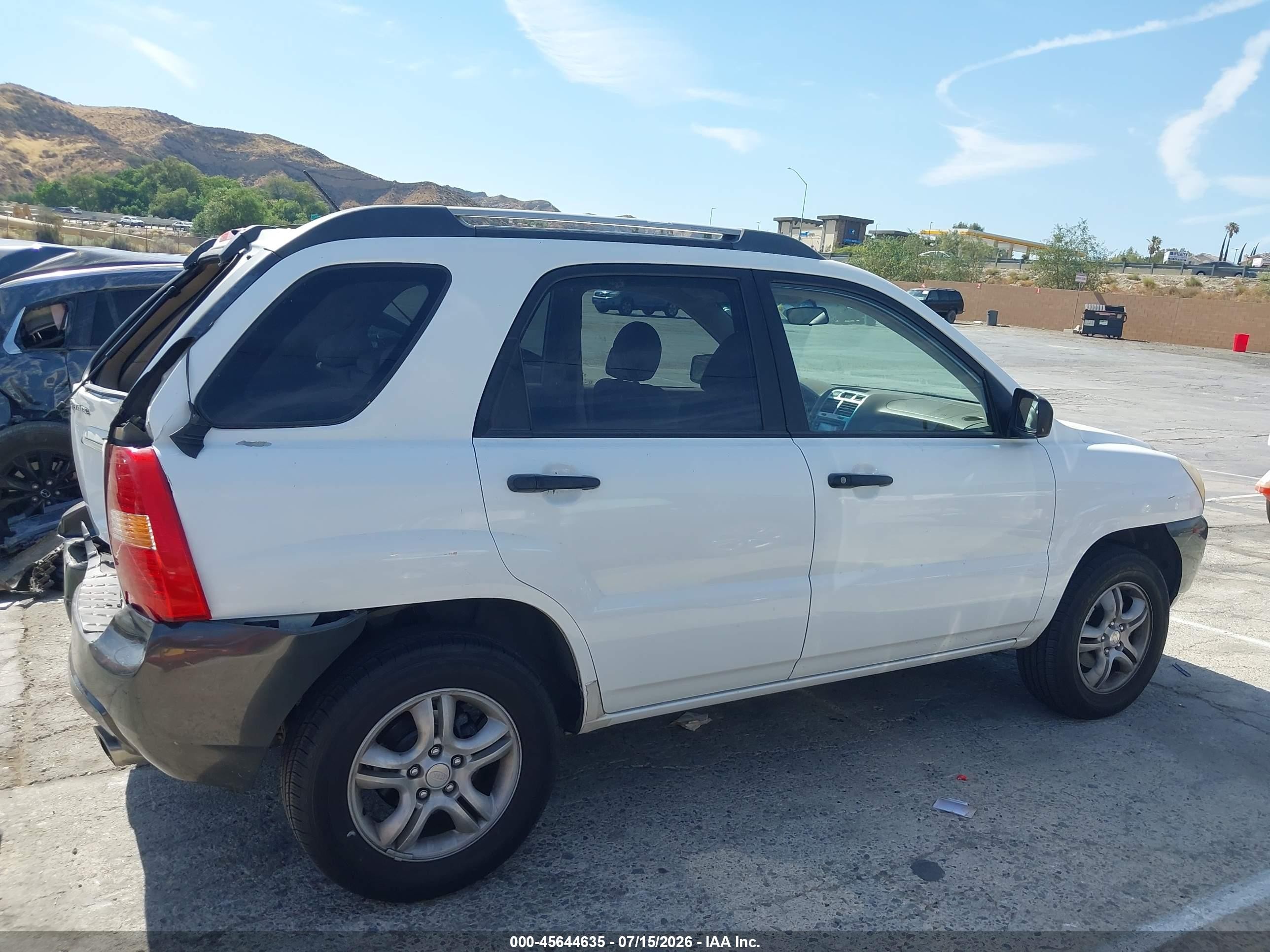 2007 Kia Sportage Lx V6 White vin: KNDJF723677316958