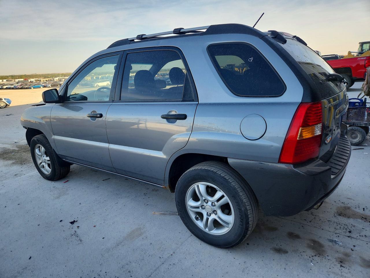 2008 Kia Sportage Lx Silver vin: KNDJF723687462309