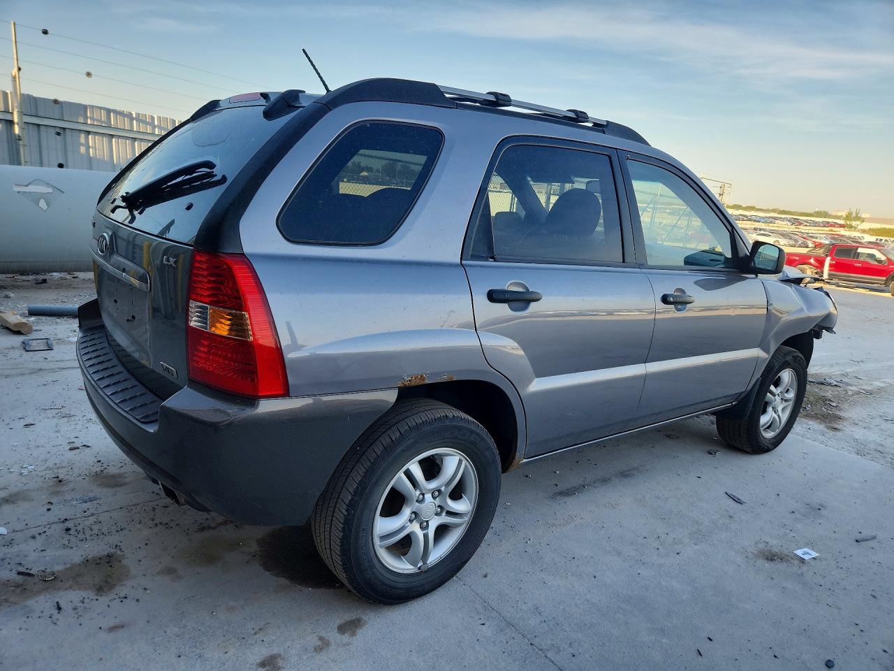 2008 Kia Sportage Lx Silver vin: KNDJF723687462309