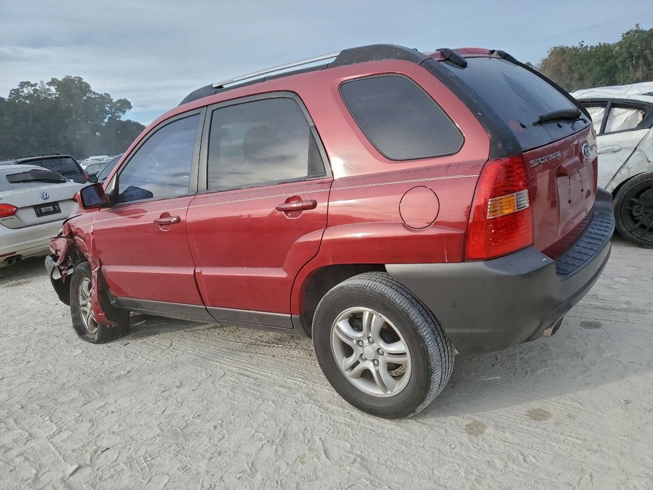 2005 Kia New Sportage Red vin: KNDJF723757078454