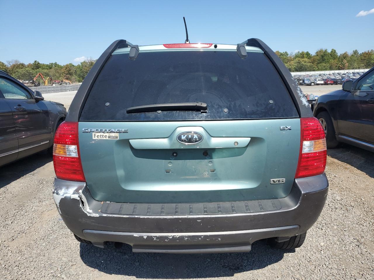 2005 Kia New Sportage Green vin: KNDJF723757116877
