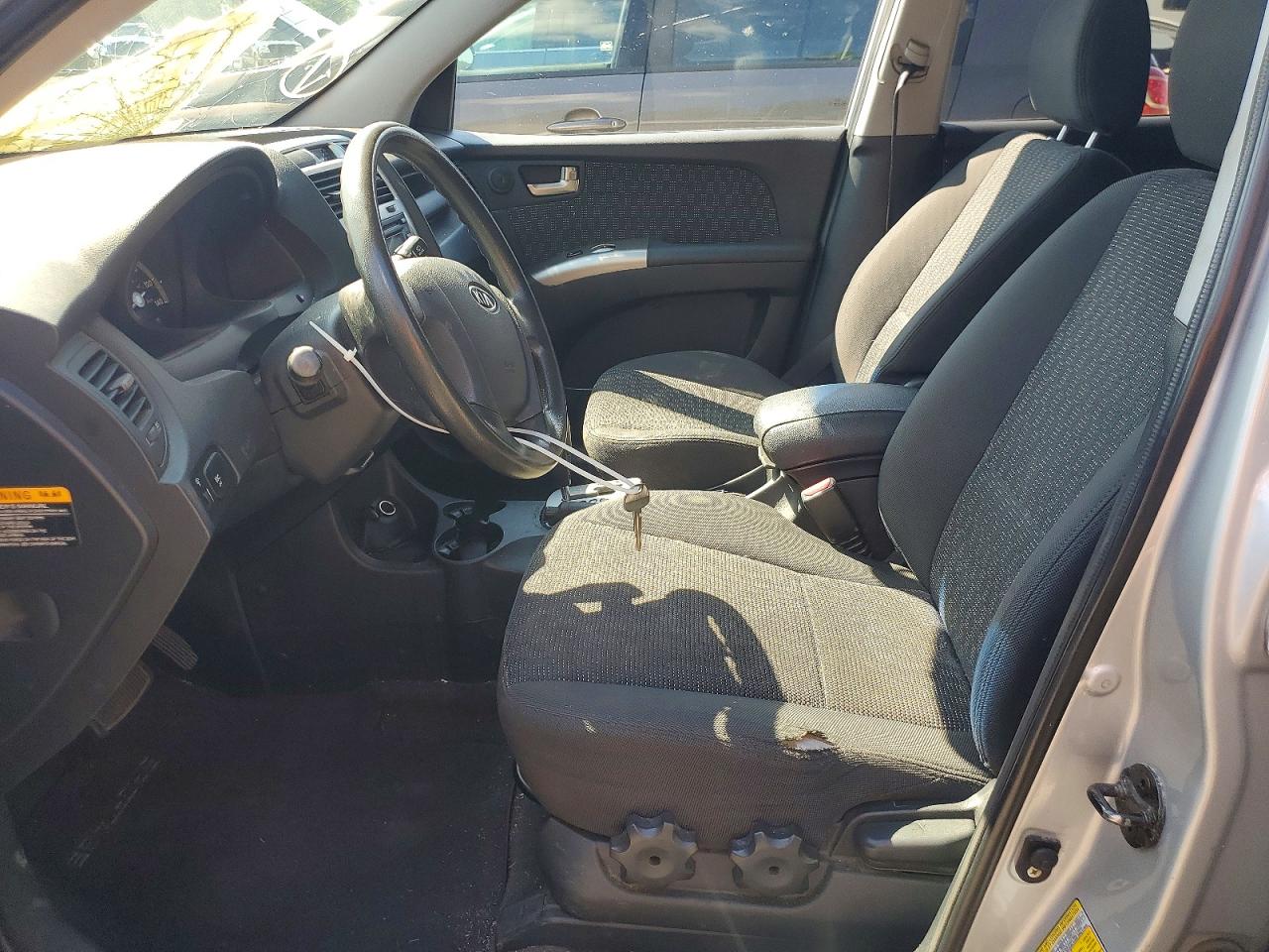 2007 Kia Sportage Lx Silver vin: KNDJF723777416924