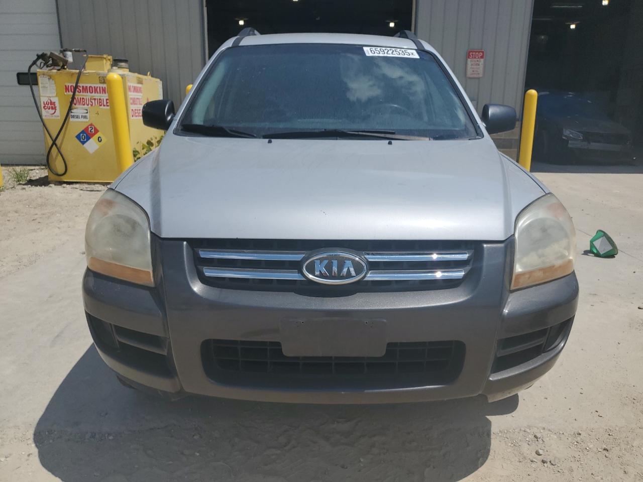 2006 Kia New Sportage    Silver vin: KNDJF723867196451
