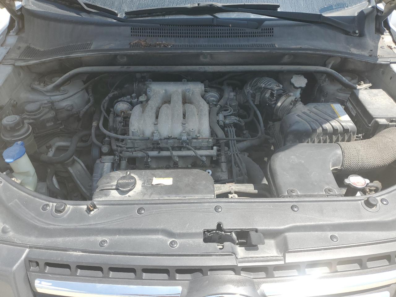2006 Kia New Sportage    Silver vin: KNDJF723867196451
