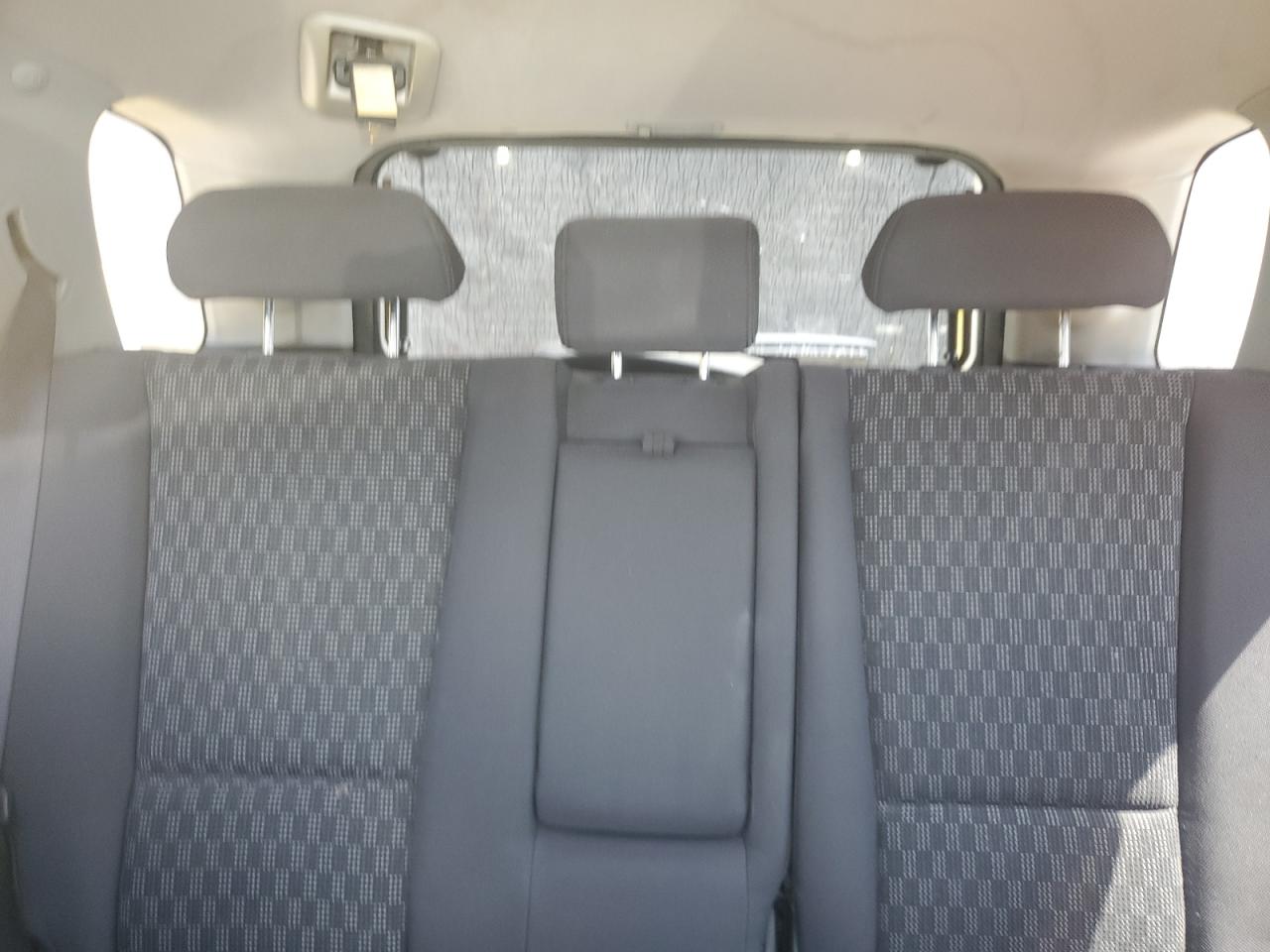 2006 Kia New Sportage    Silver vin: KNDJF723867196451