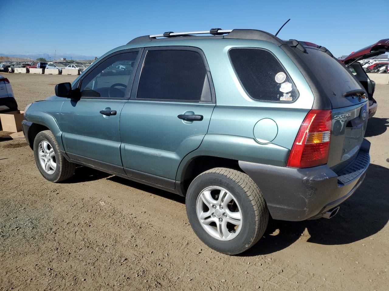 2005 Kia New Sportage Gray vin: KNDJF723957124219