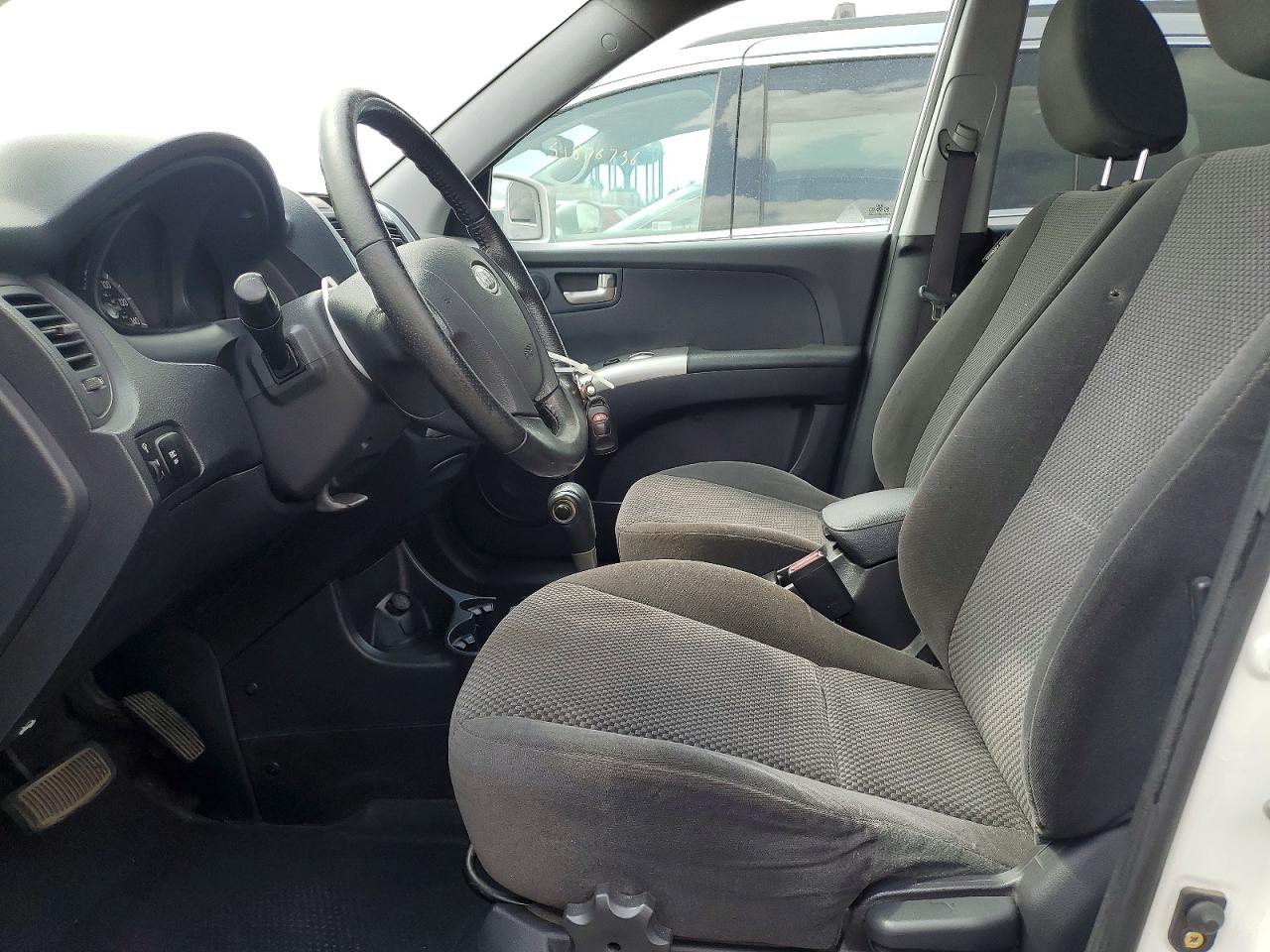 2009 Kia Sportage Lx White vin: KNDJF723997556962
