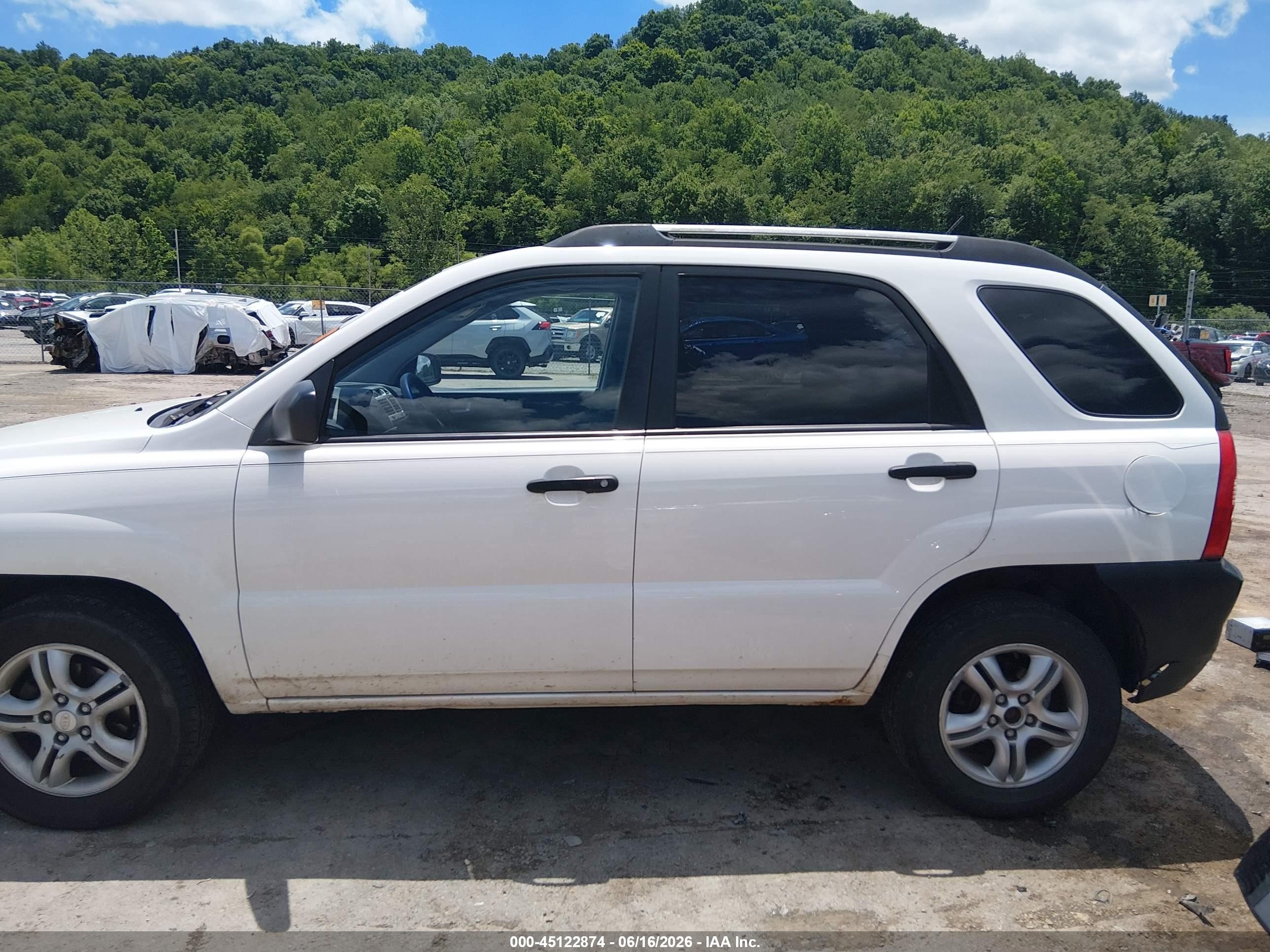 2006 Kia Sportage Ex V6/lx V6 White vin: KNDJF723X67228039