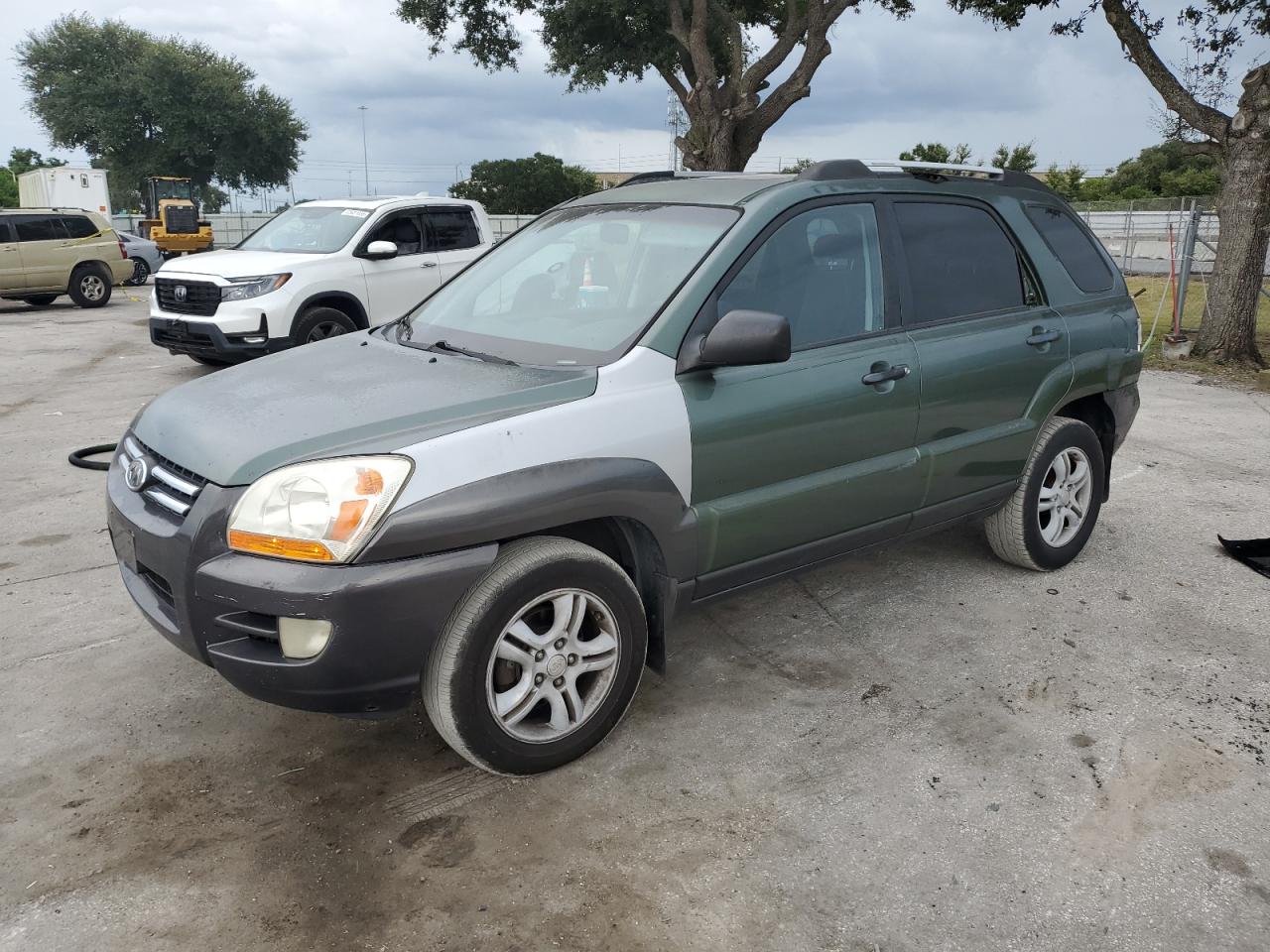 2006 Kia New Sportage    Зеленый vin: KNDJF723X67244662