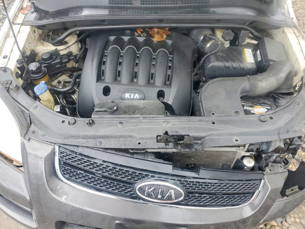2007 Kia Sportage Lx Белый vin: KNDJF723X77311519