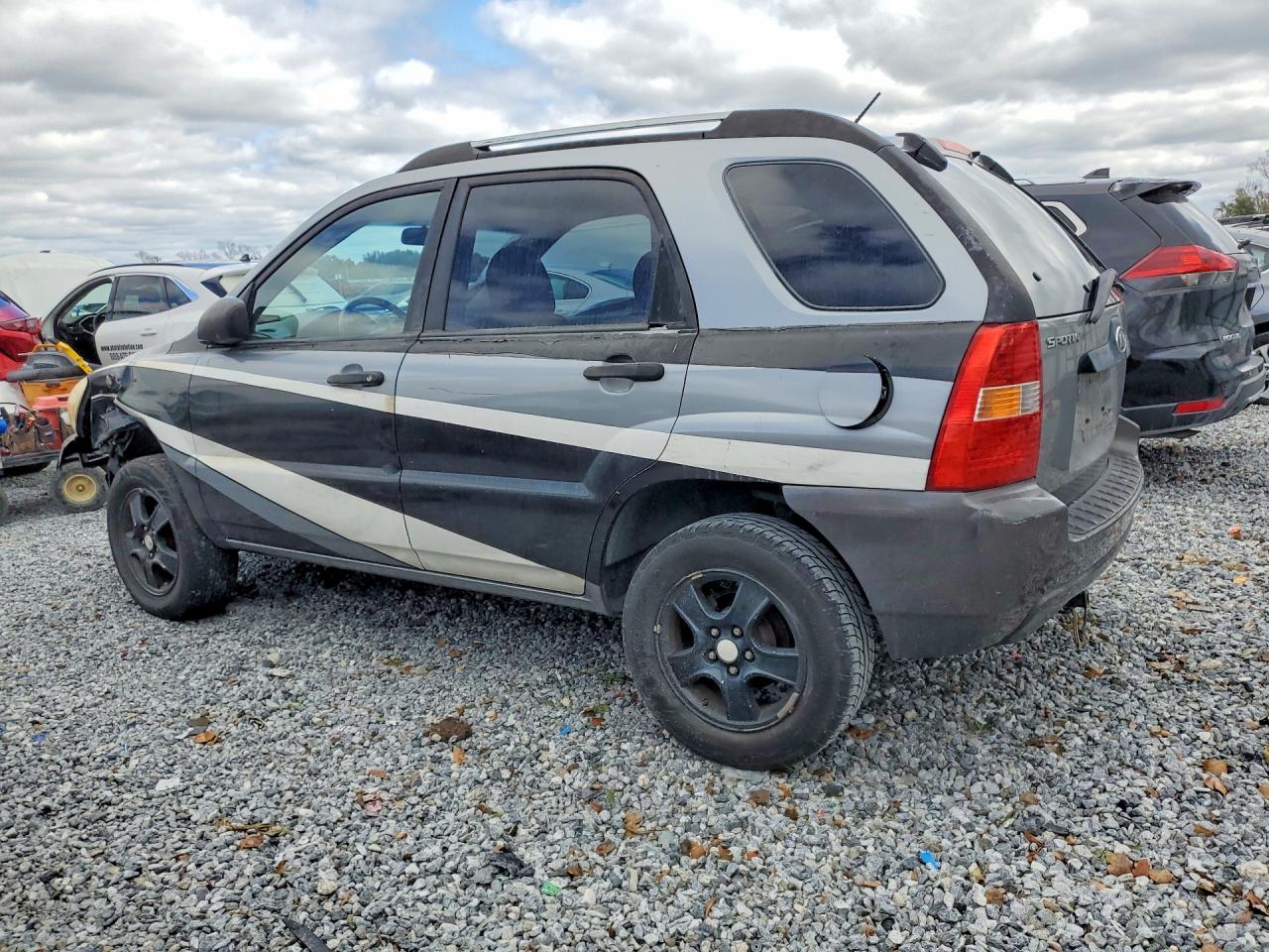2006 Kia New Sportage Gray vin: KNDJF724067241407
