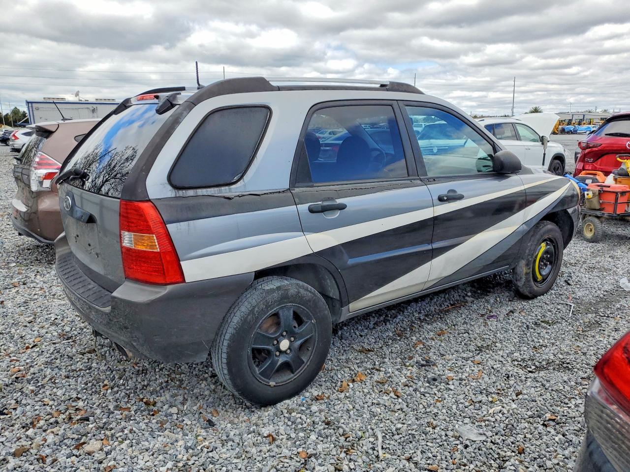 2006 Kia New Sportage Gray vin: KNDJF724067241407