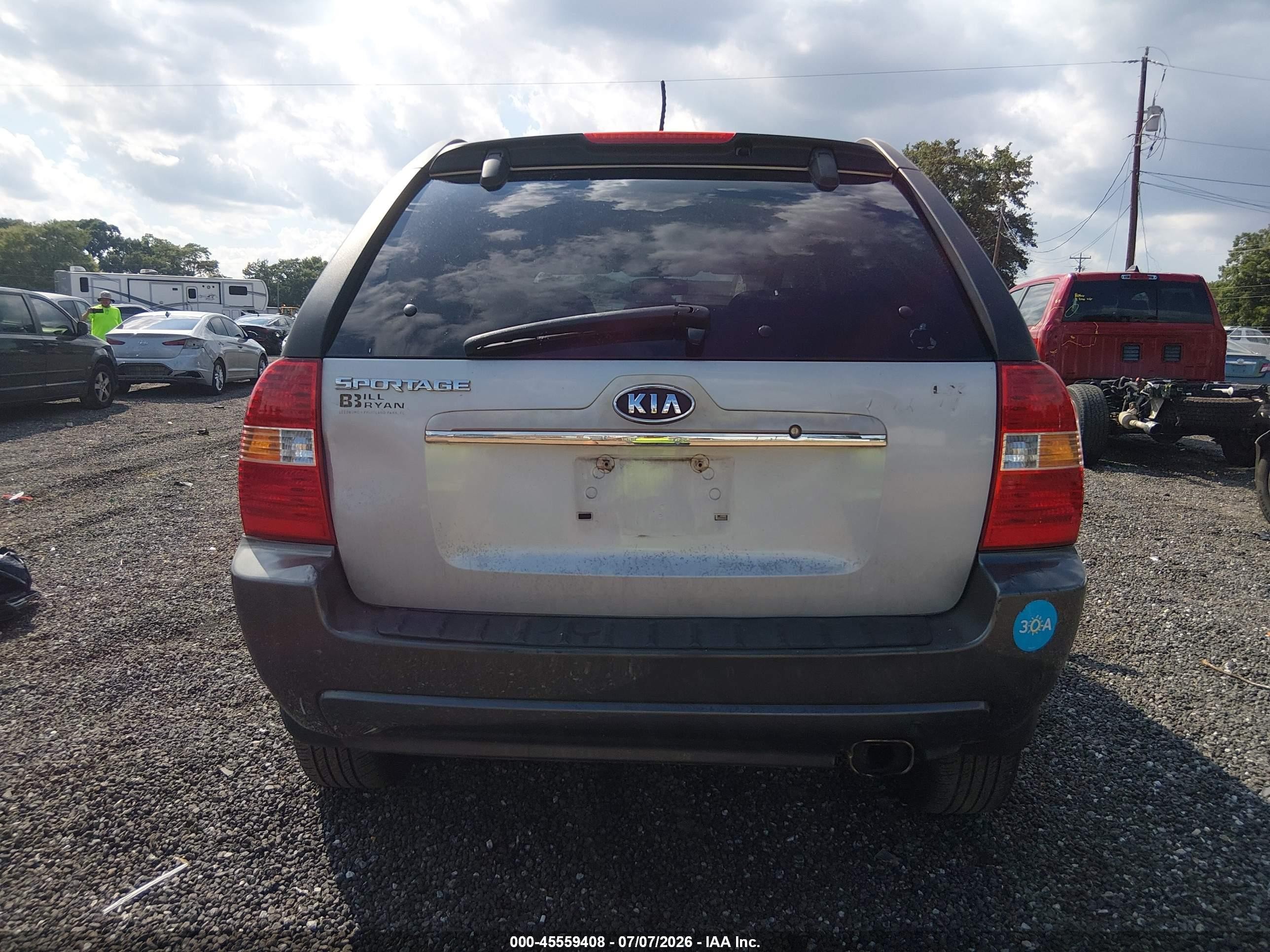 2008 Kia Sportage Lx Silver vin: KNDJF724087518642