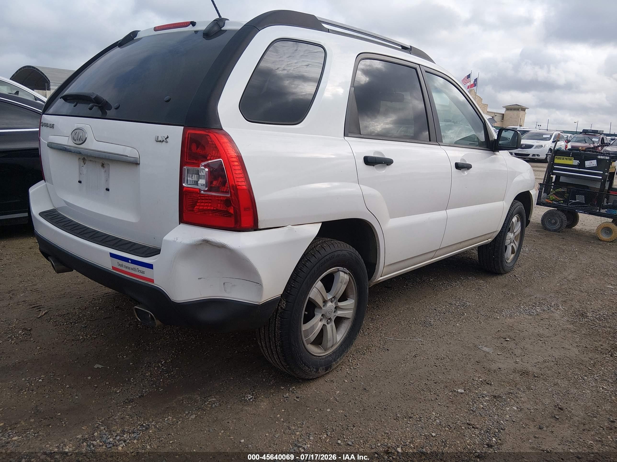 2009 Kia Sportage Lx White vin: KNDJF724097590734