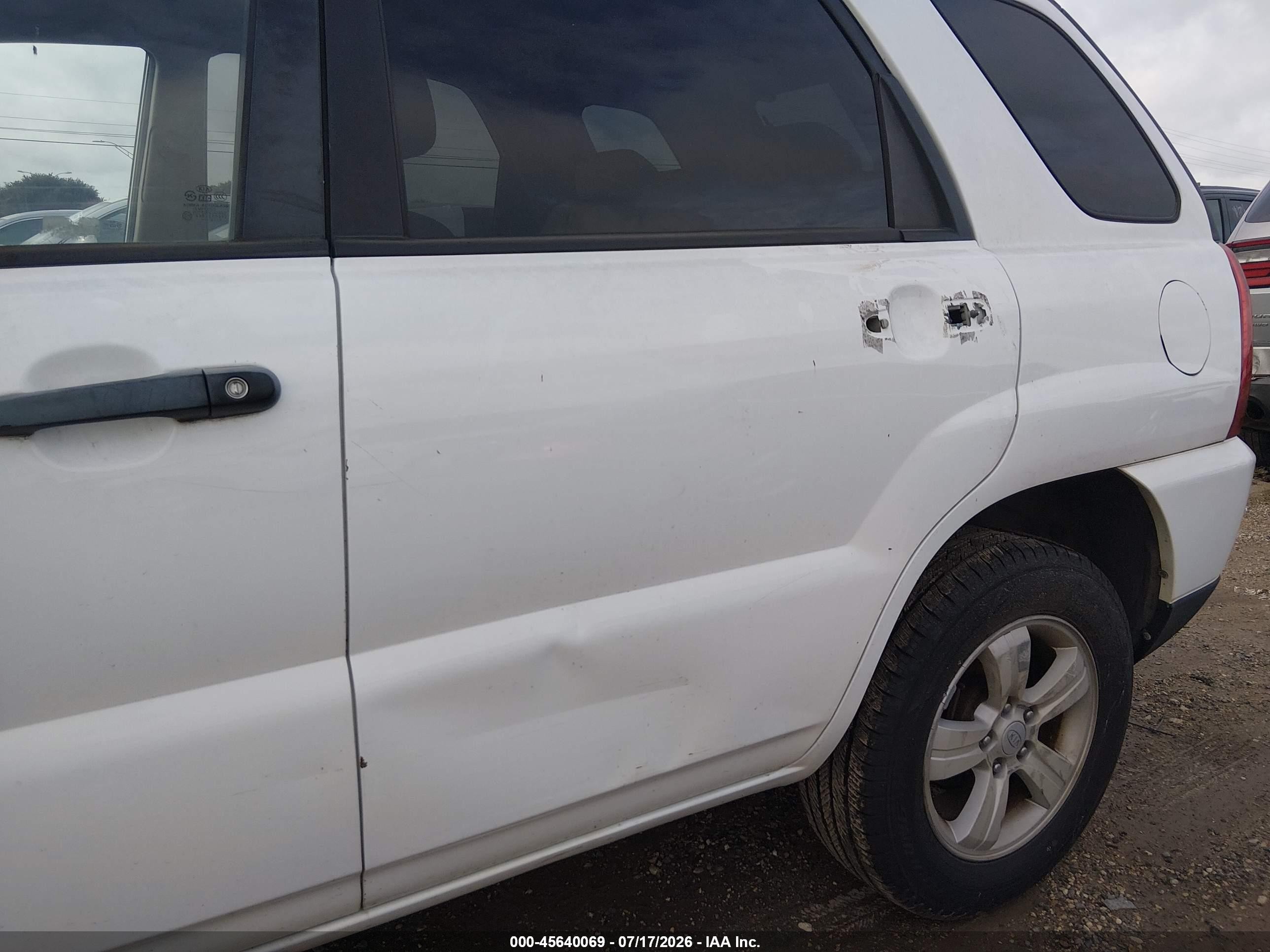 2009 Kia Sportage Lx White vin: KNDJF724097590734