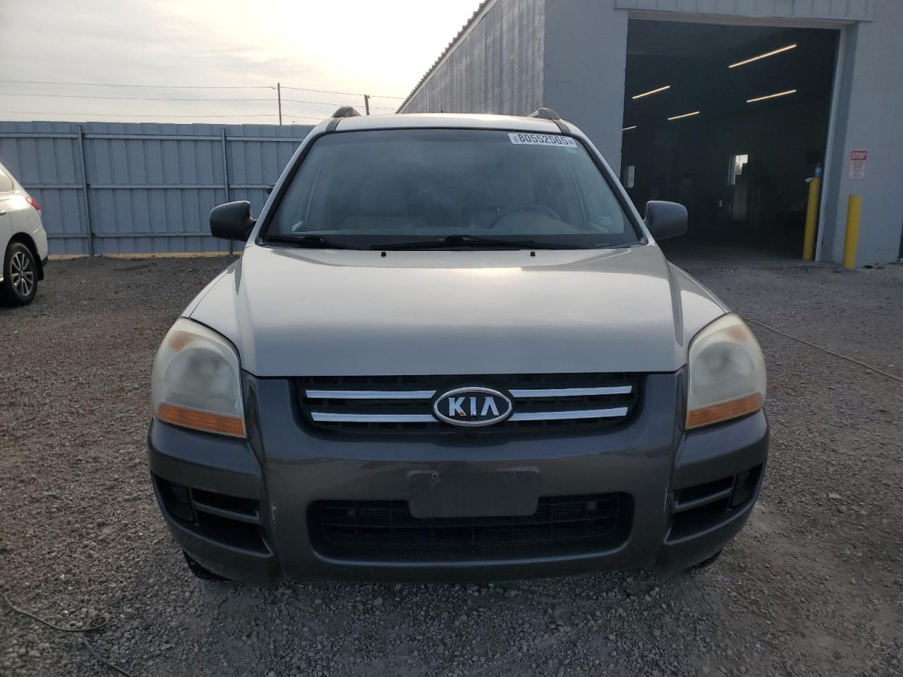 2006 Kia New Sportage Silver vin: KNDJF724167291314