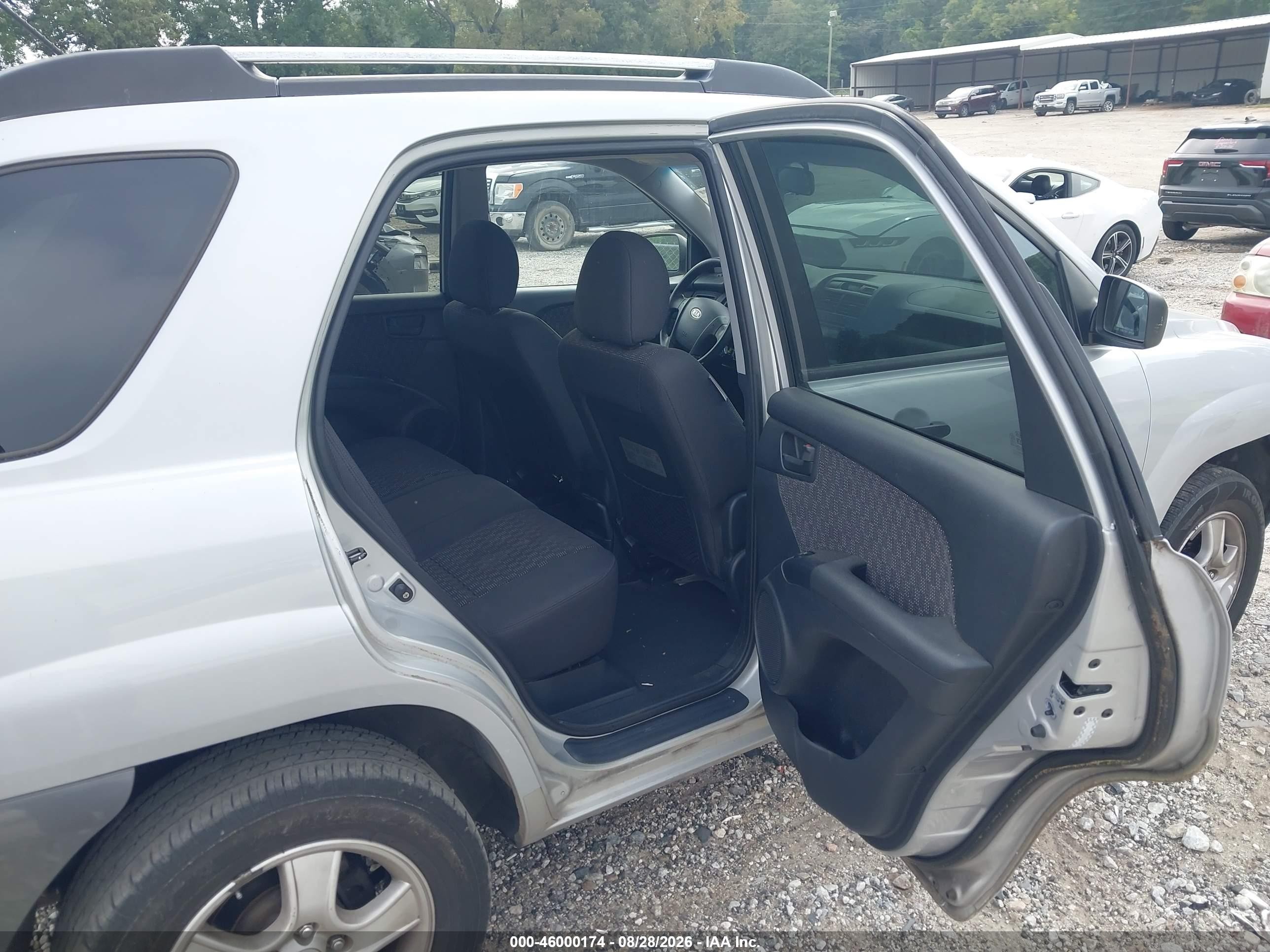 2008 Kia Sportage Lx Silver vin: KNDJF724287467774