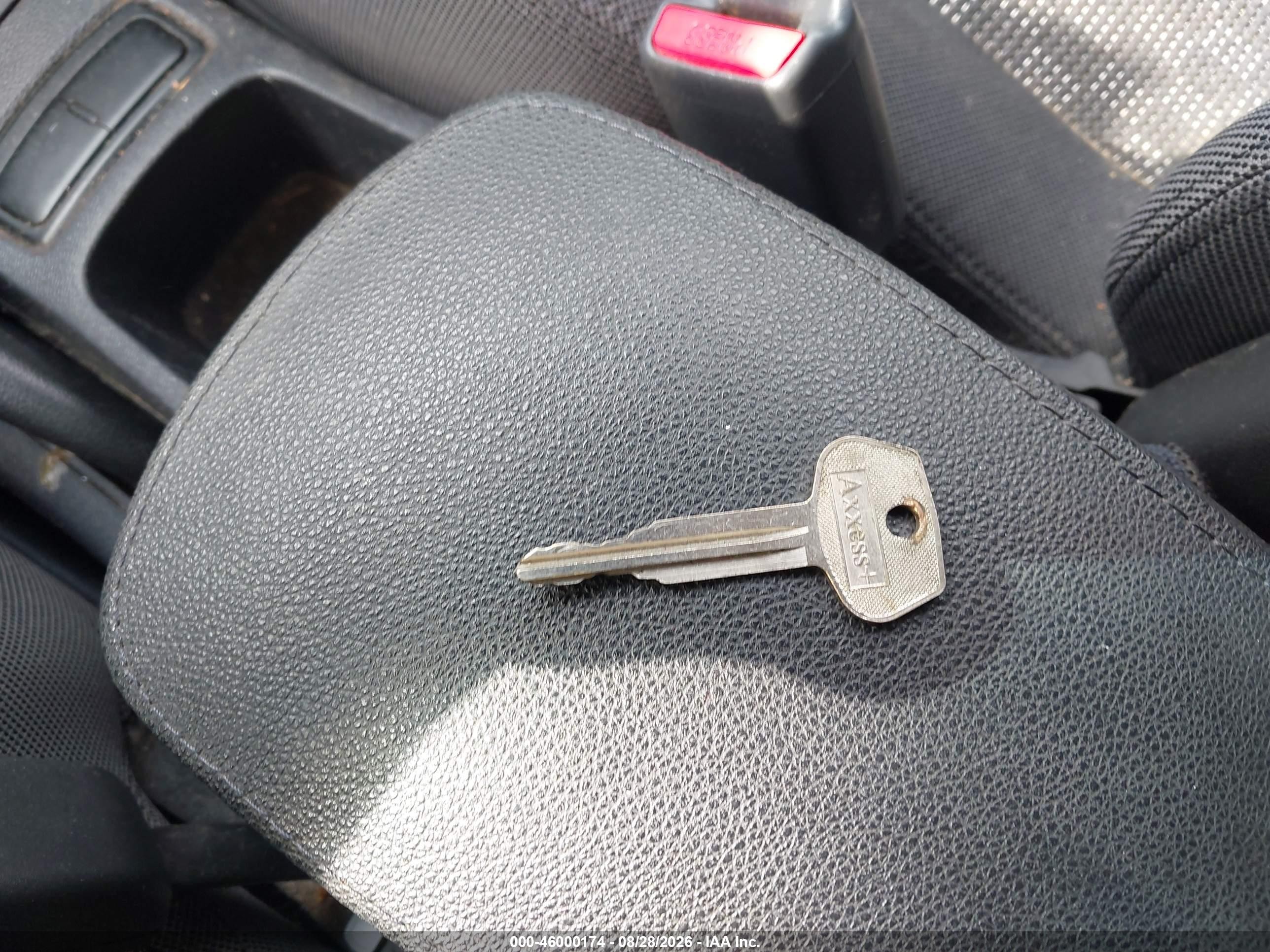 2008 Kia Sportage Lx Silver vin: KNDJF724287467774