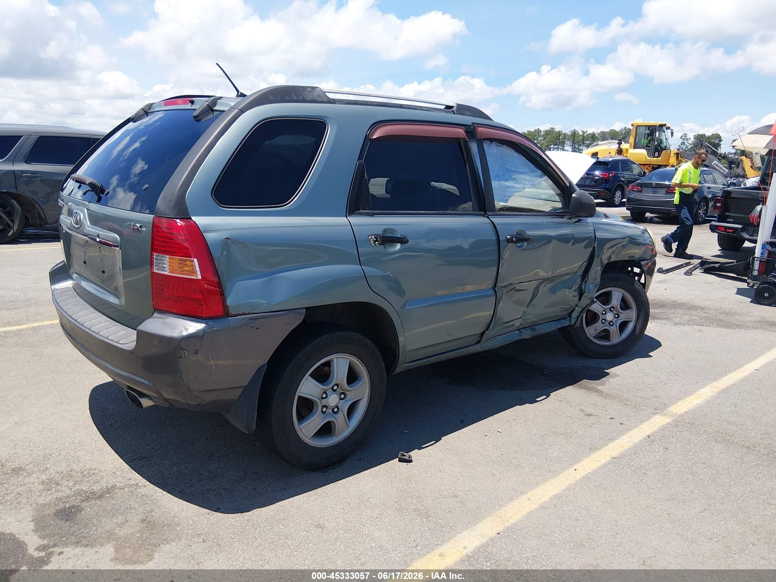 2008 Kia Sportage Lx Silver vin: KNDJF724287473560