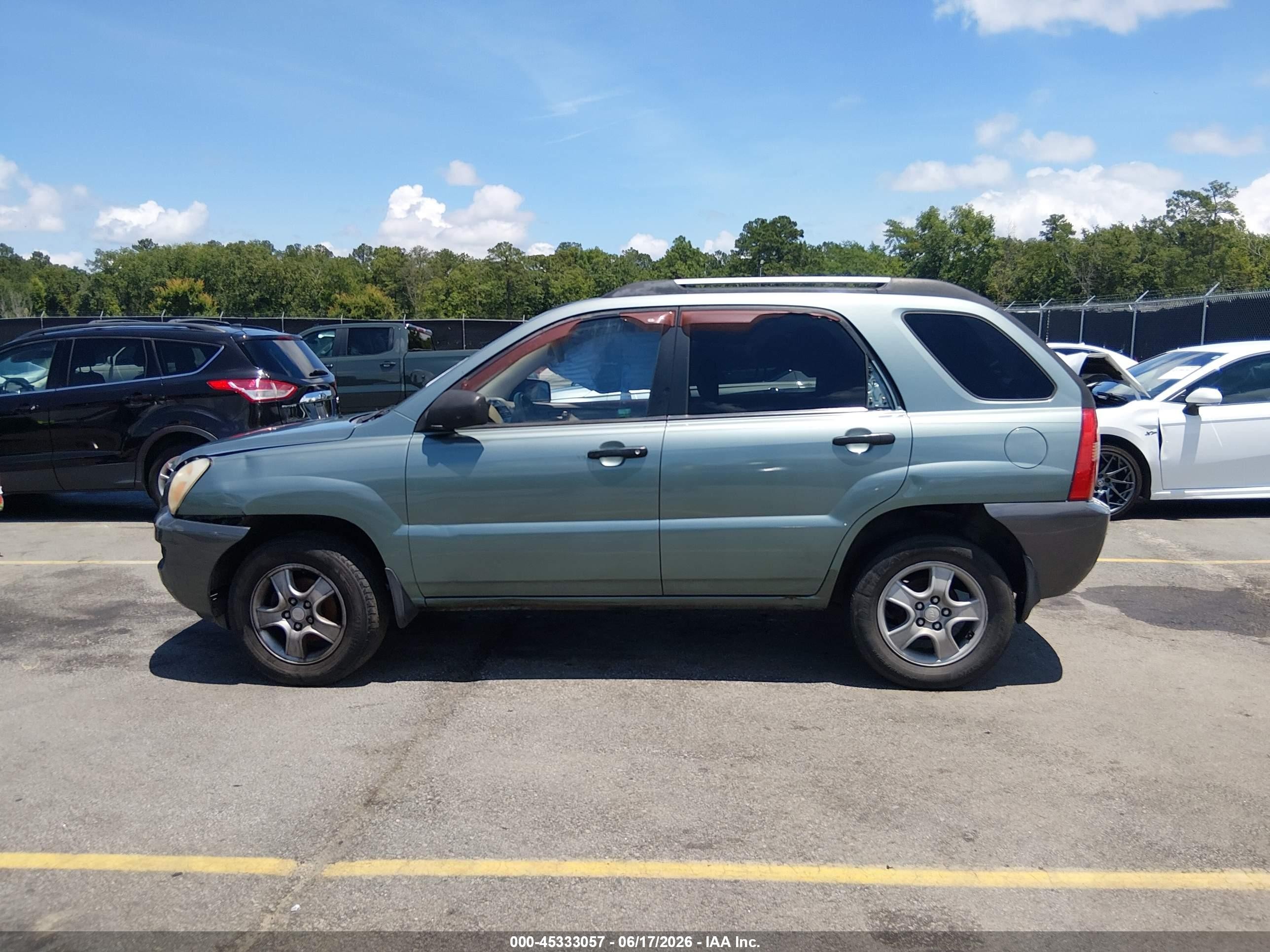 2008 Kia Sportage Lx Silver vin: KNDJF724287473560