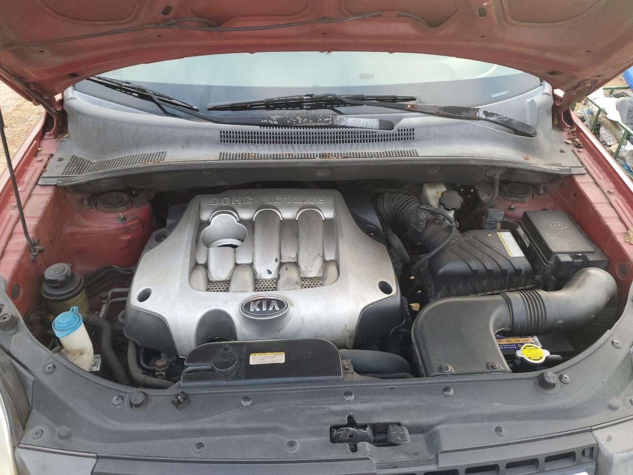 2005 Kia New Sportage Burgundy vin: KNDJF724357046609
