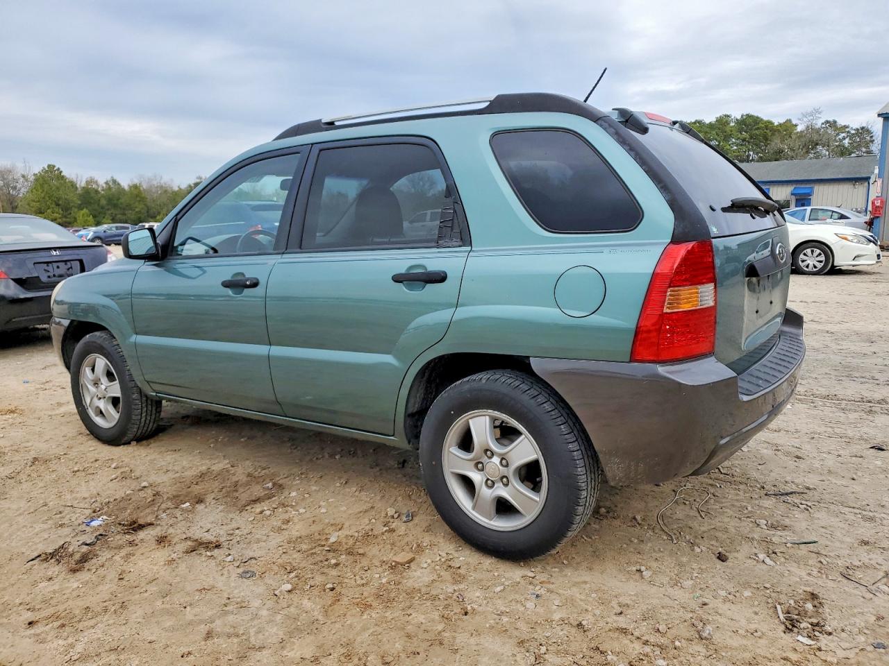 2006 Kia New Sportage Green vin: KNDJF724367182210